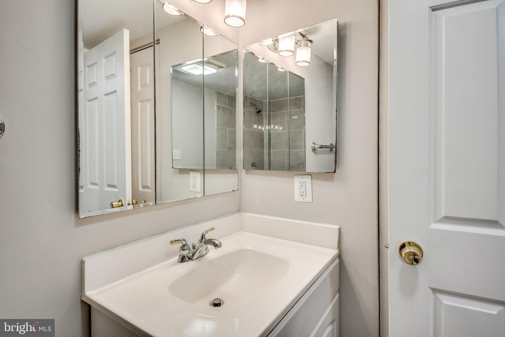 PONDS AT CLIFTON - Residential Lease