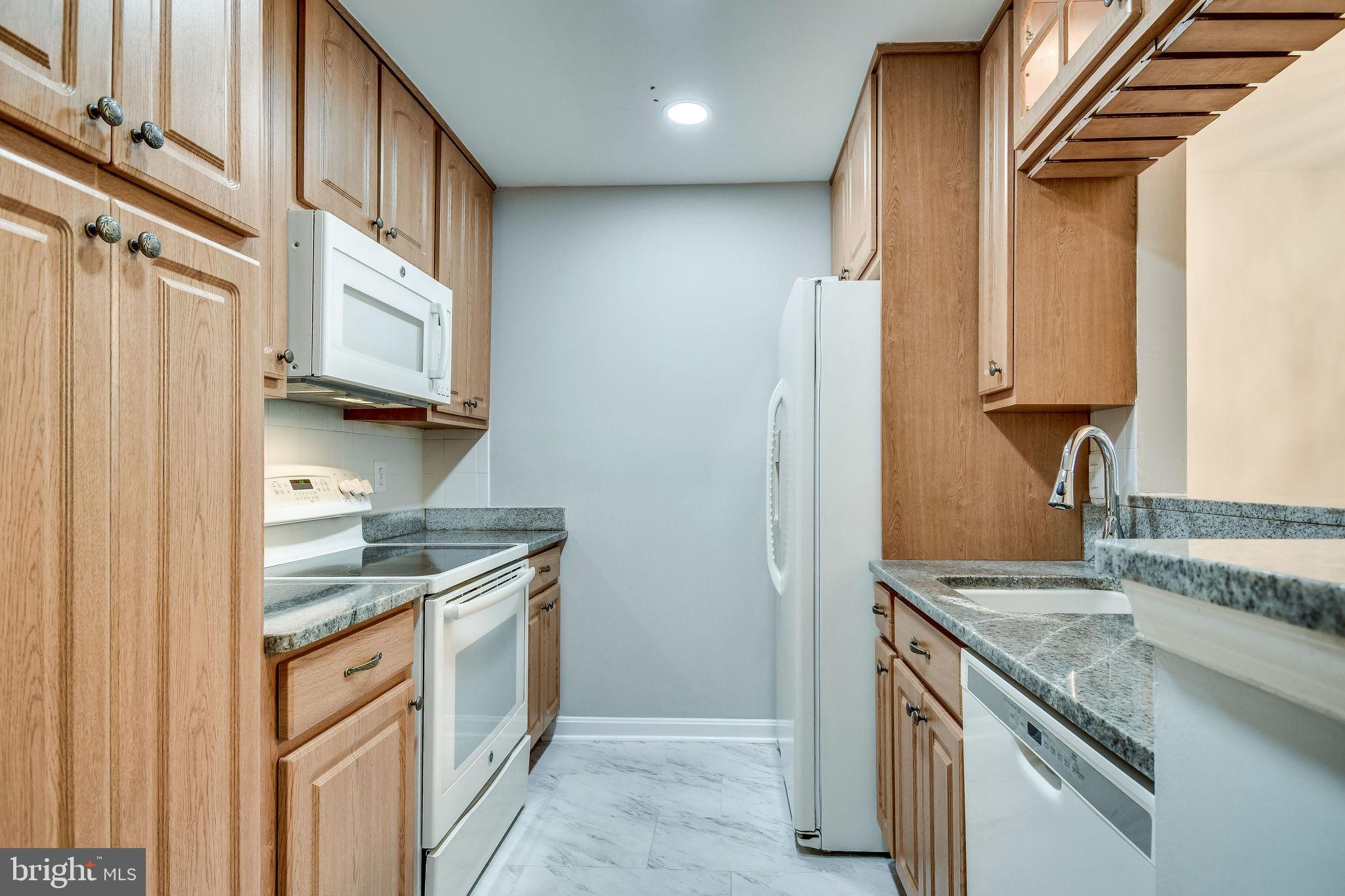 PONDS AT CLIFTON - Residential Lease