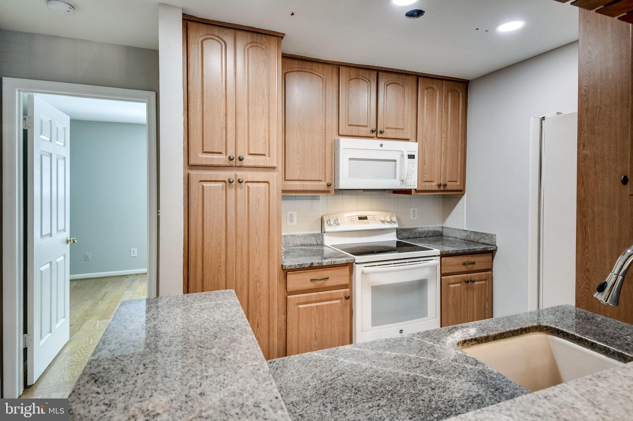 PONDS AT CLIFTON - Residential Lease