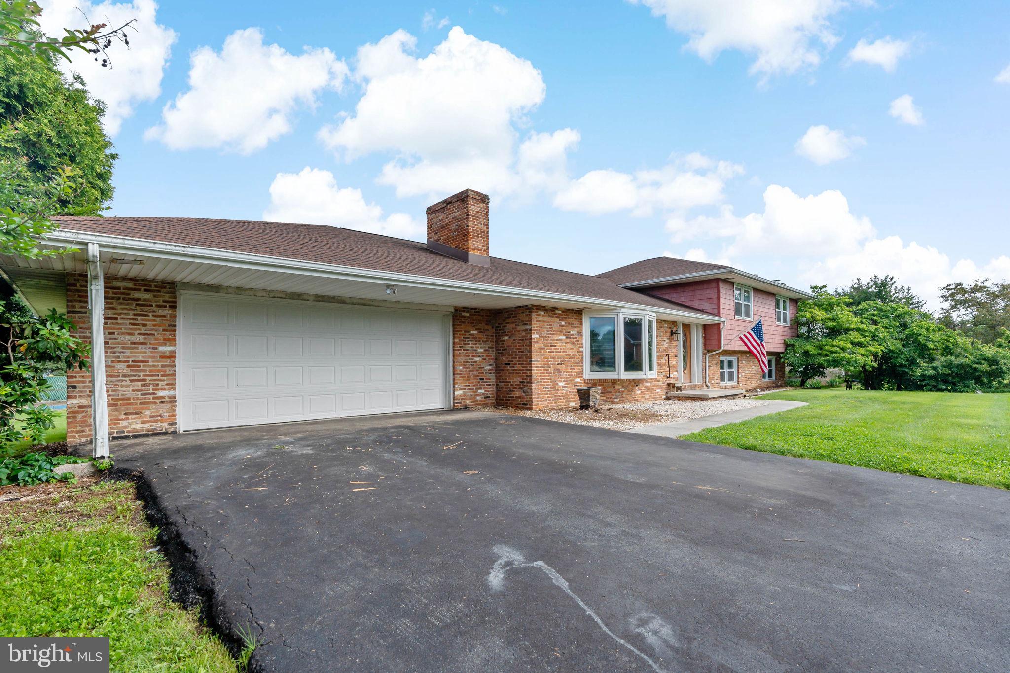 319 HERMITAGE DRIVE