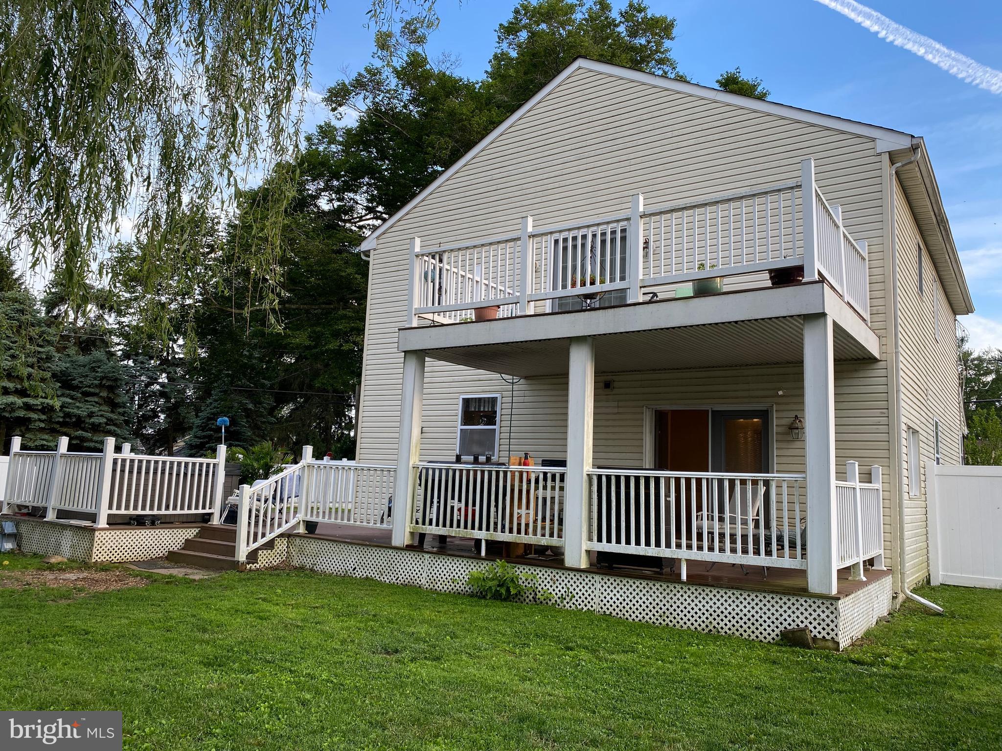 NESHAMINY FALLS - Residential