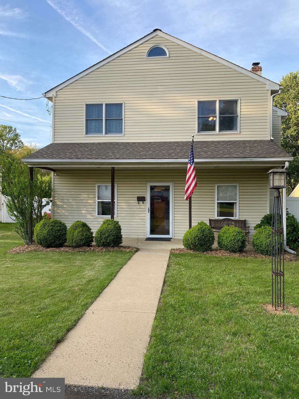 NESHAMINY FALLS - Residential