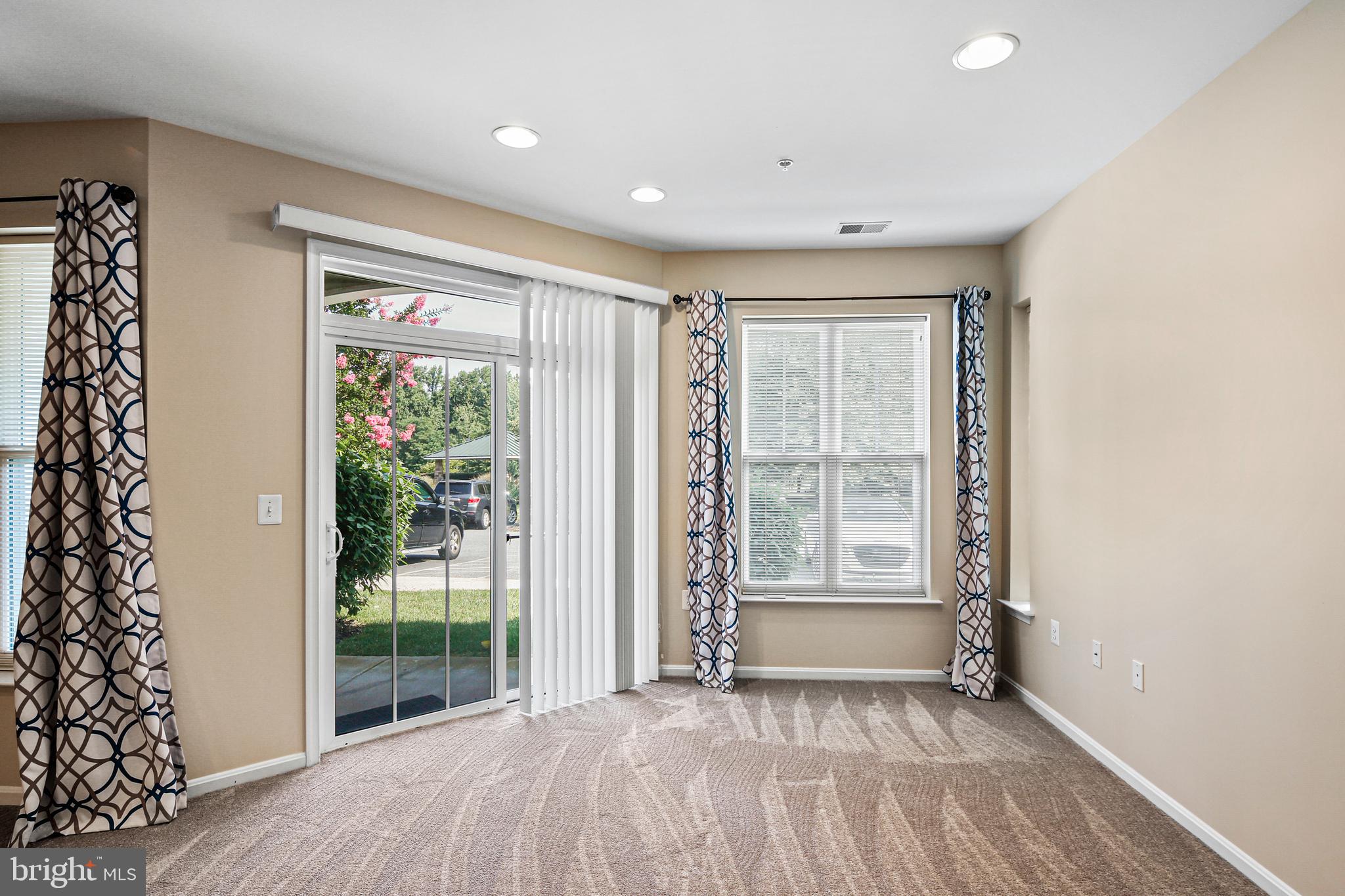 WYNDHAM COMMON - Residential