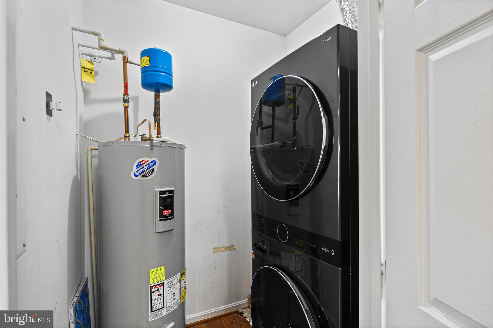 WYNDHAM COMMON - Residential