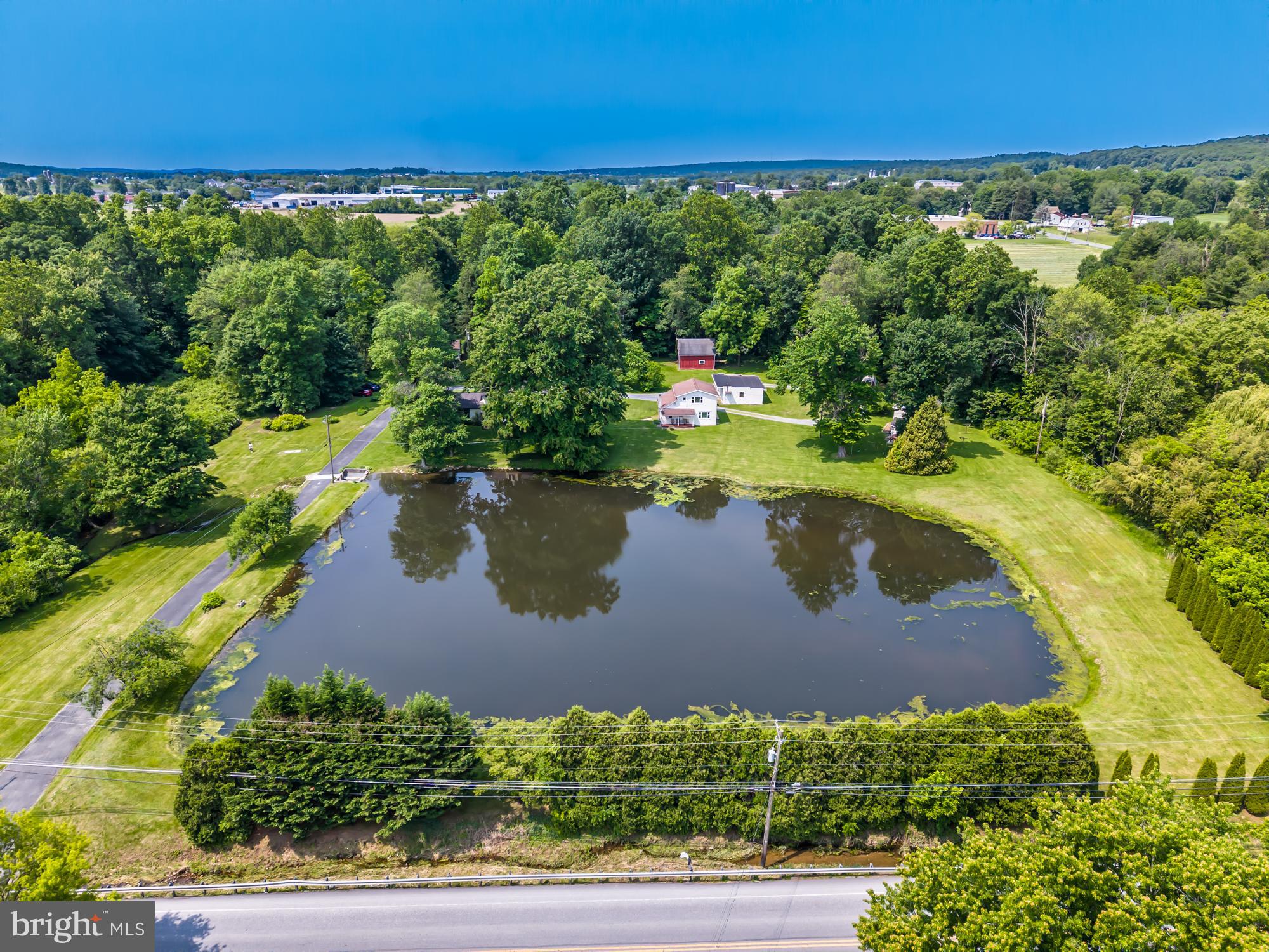 1034 - 1040 TWIN COUNTY ROAD