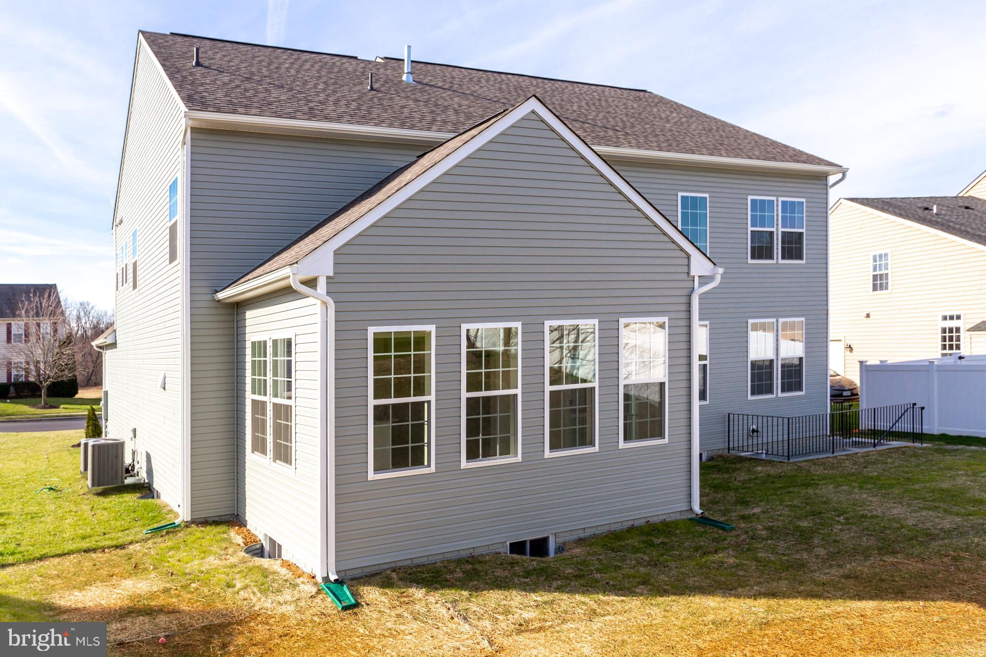 ARCHERS ROCK - Residential