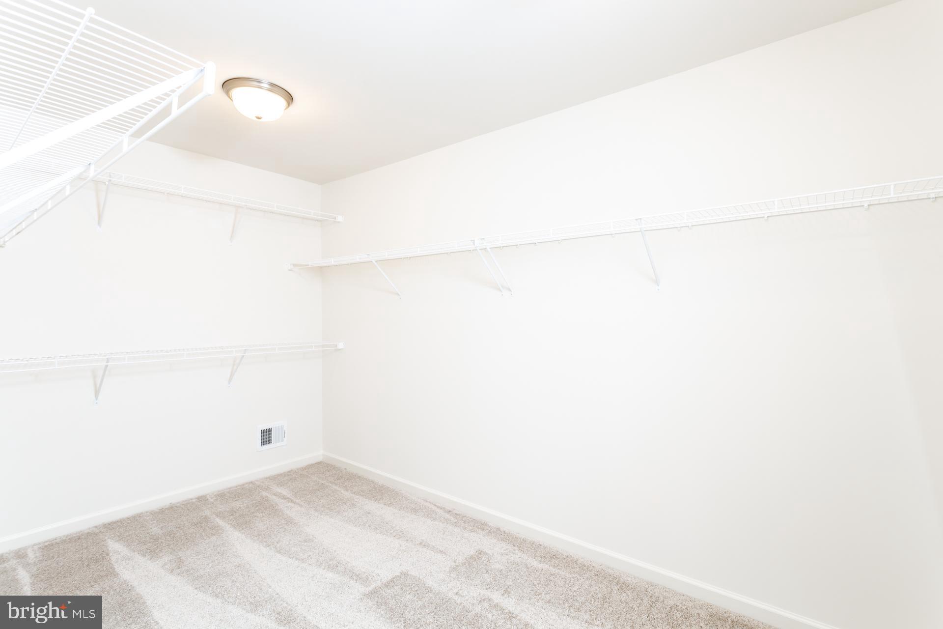 ARCHERS ROCK - Residential