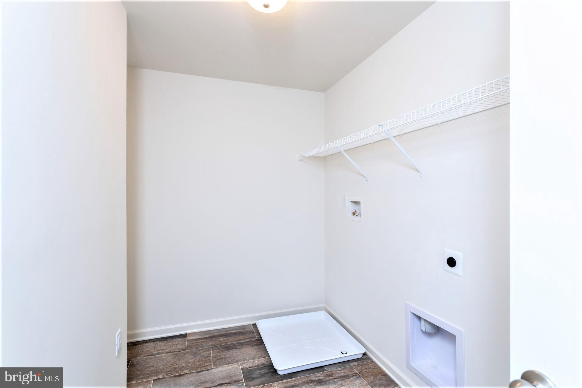 ARCHERS ROCK - Residential