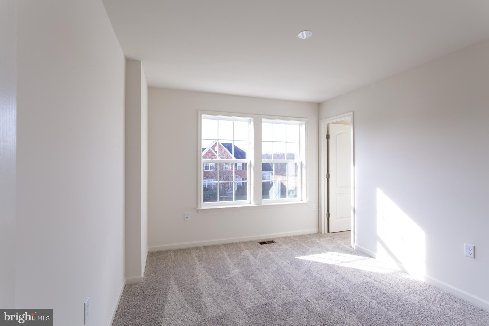 ARCHERS ROCK - Residential