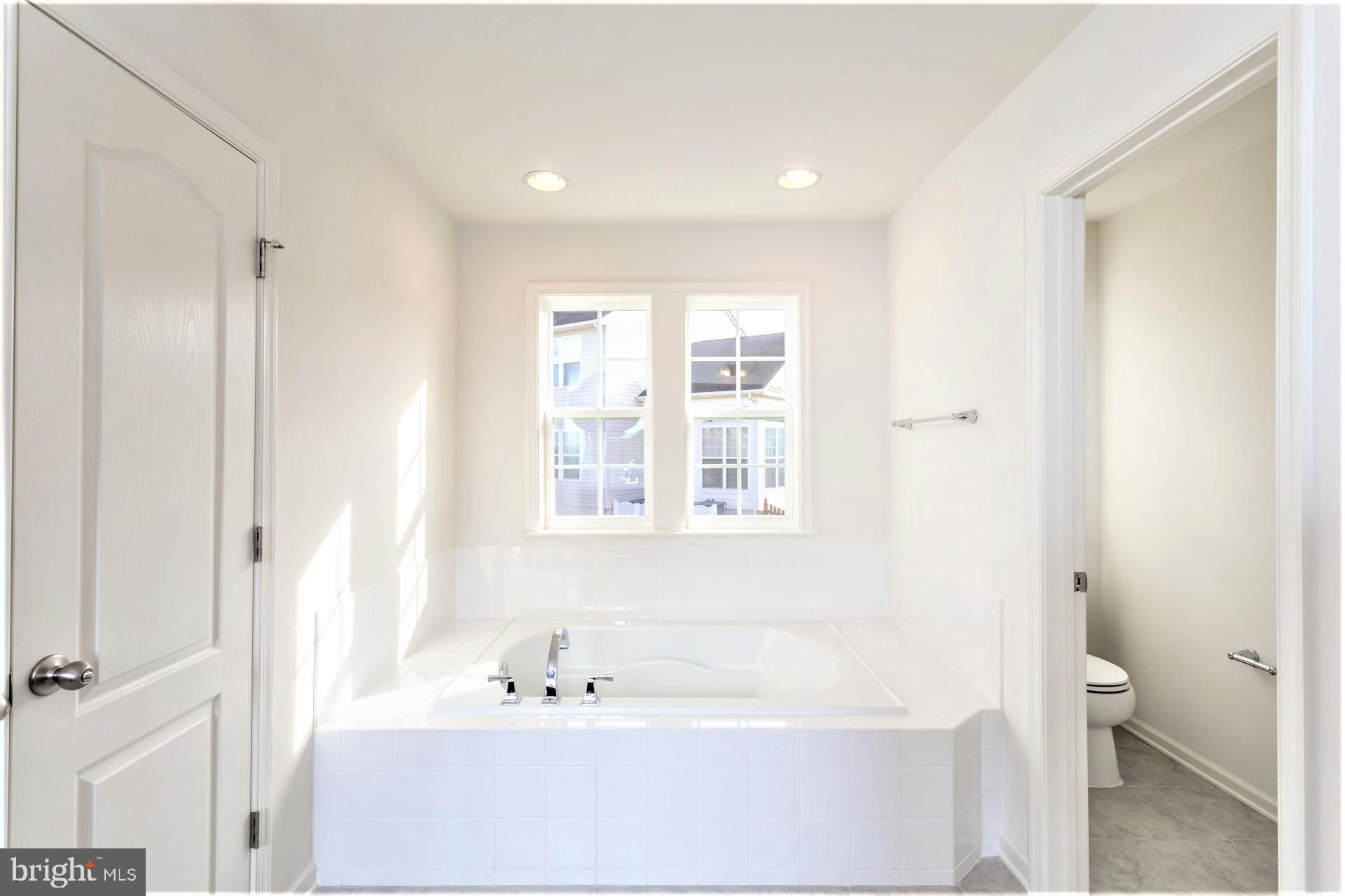 ARCHERS ROCK - Residential