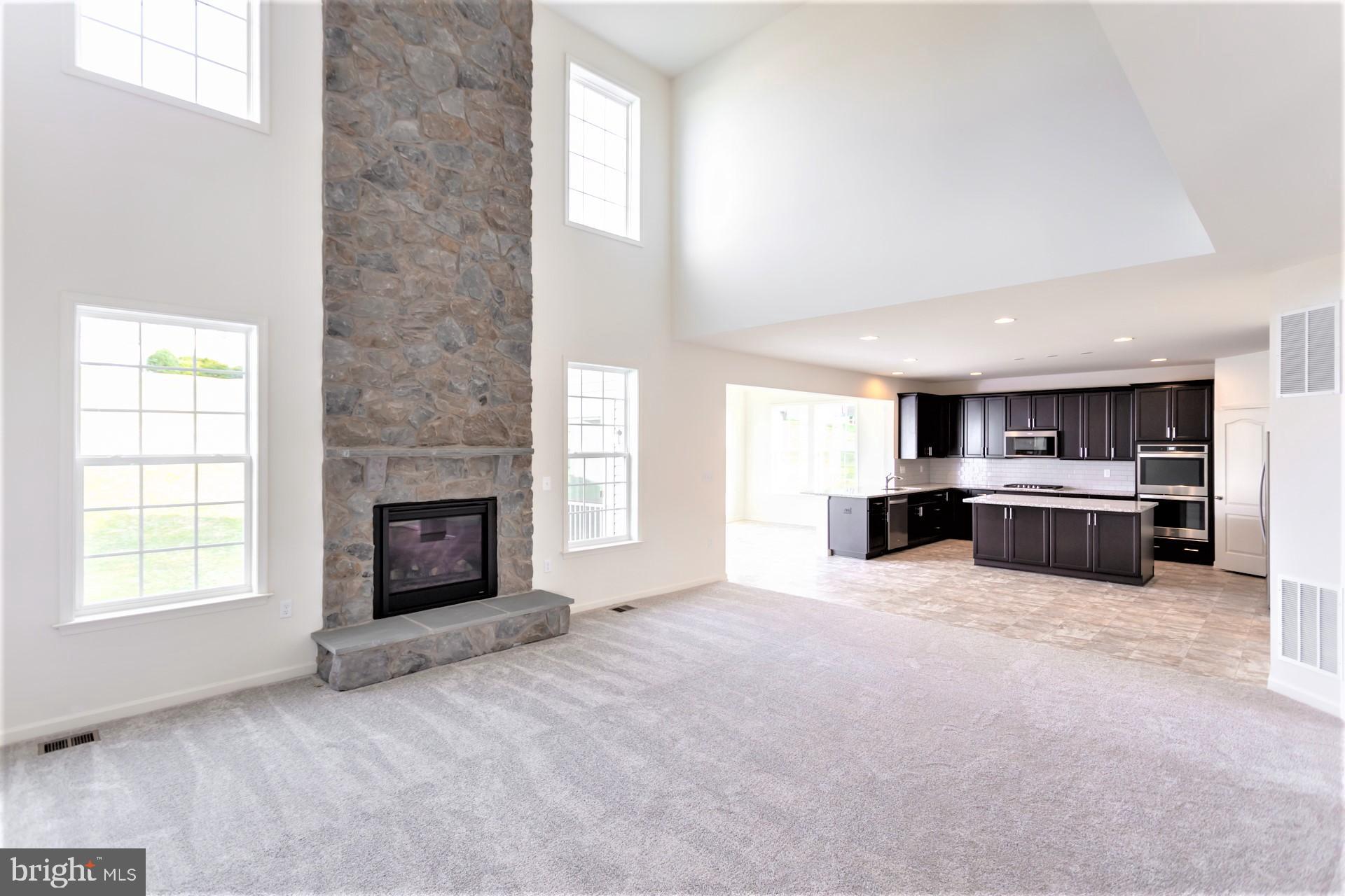 ARCHERS ROCK - Residential