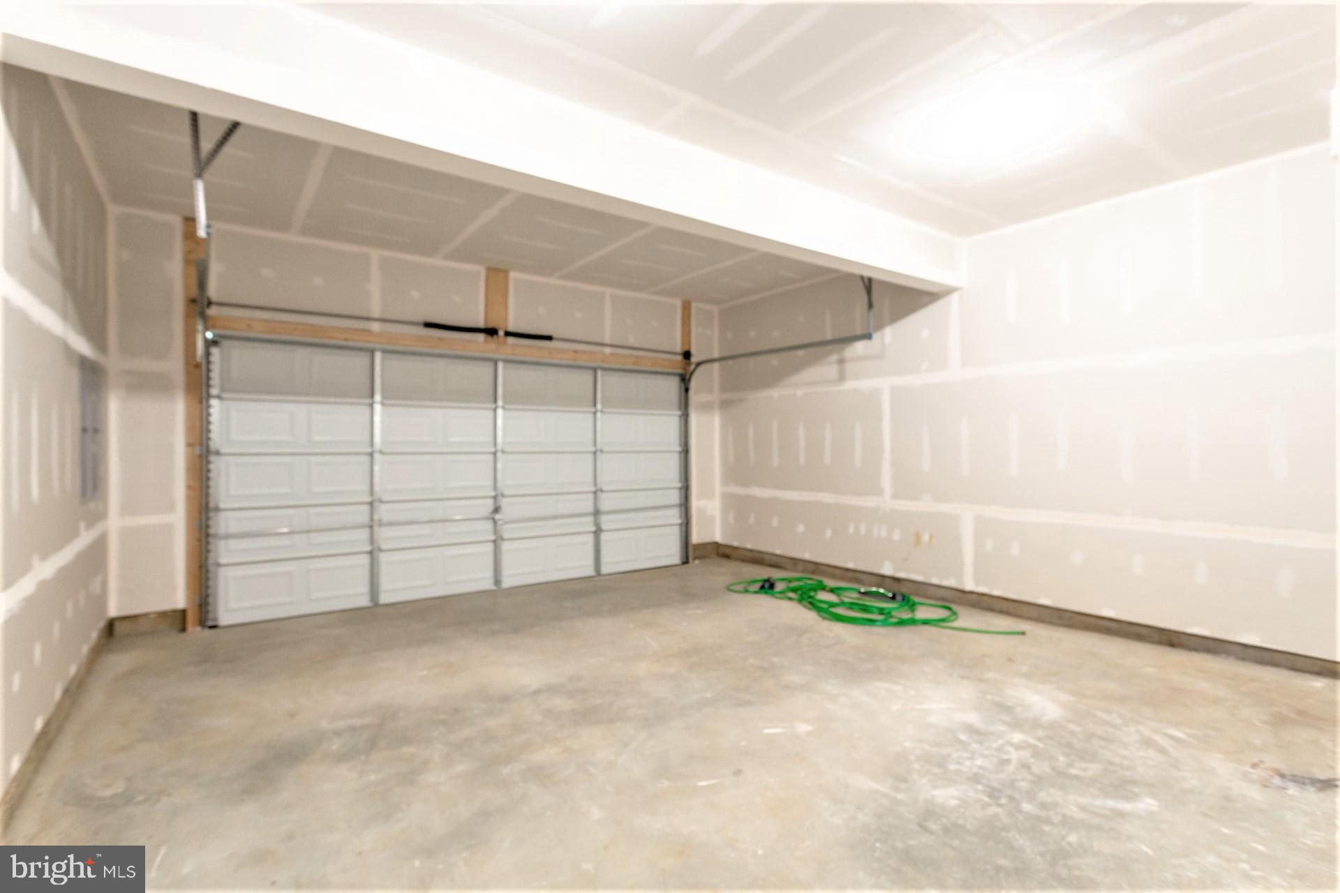 ARCHERS ROCK - Residential