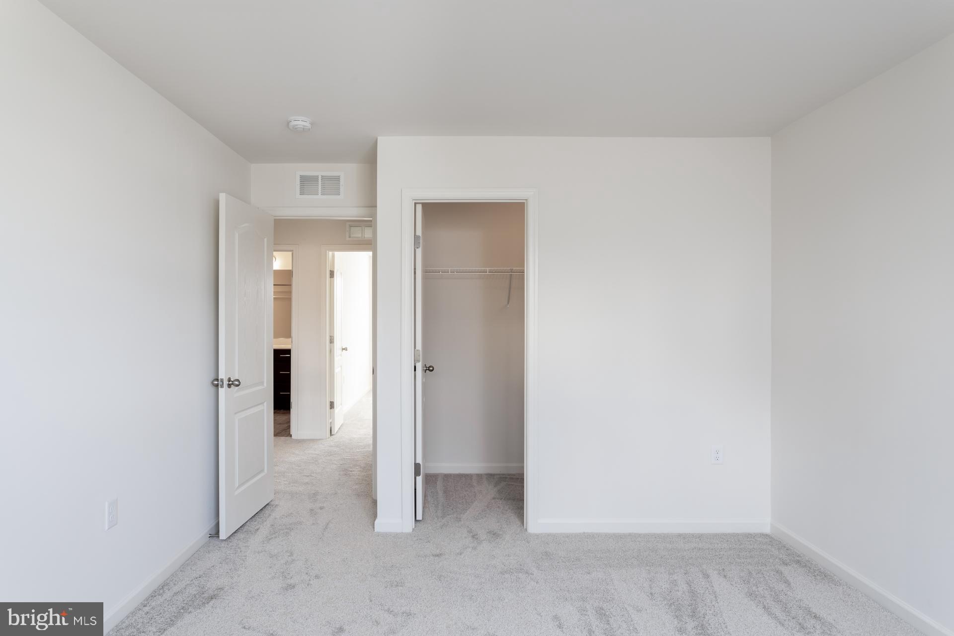 ARCHERS ROCK - Residential