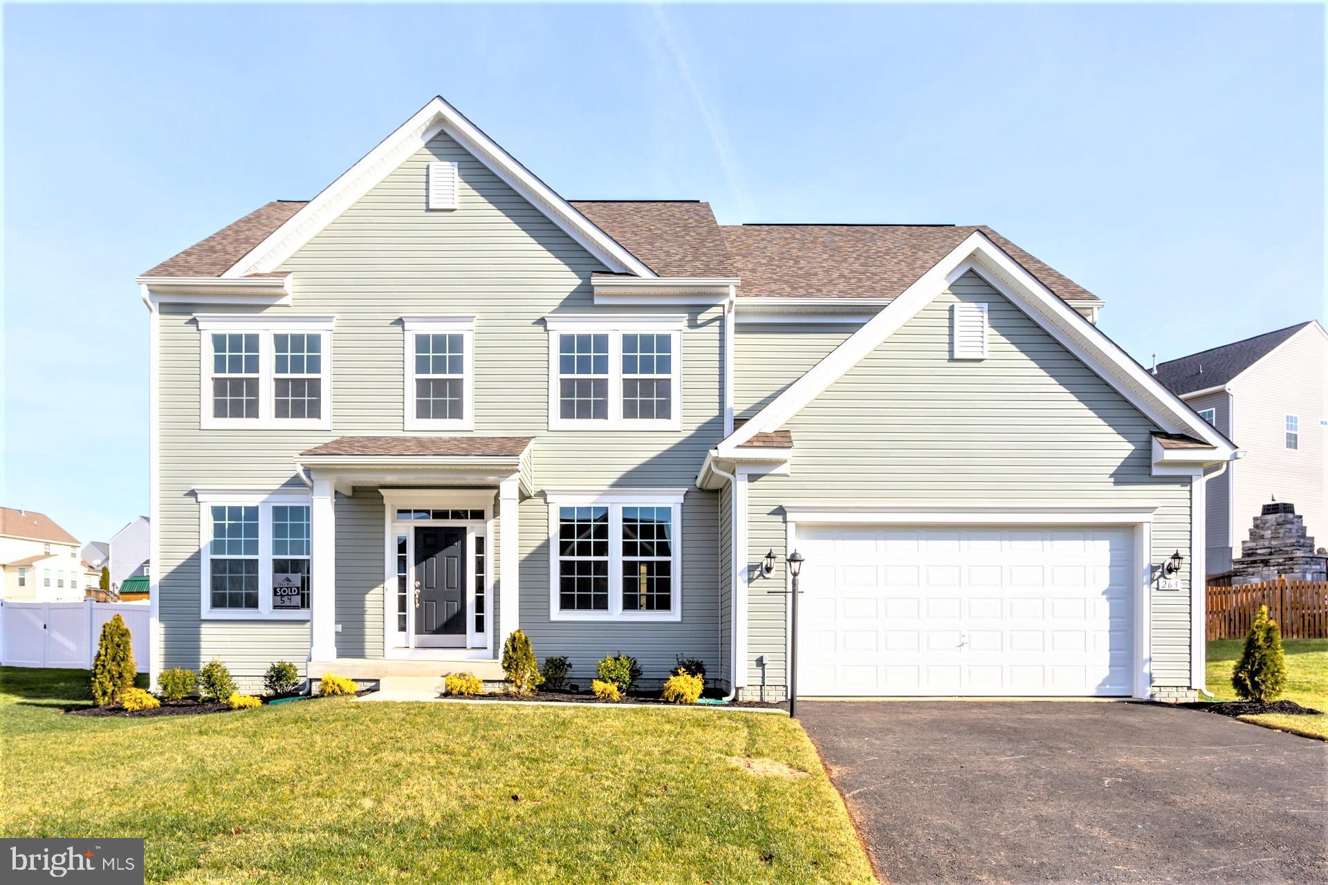 ARCHERS ROCK - Residential