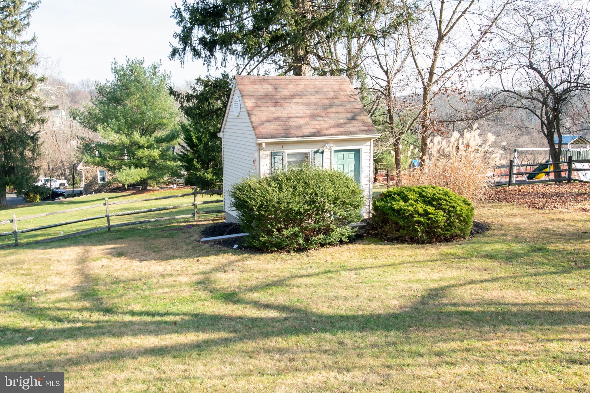 WITHERINGTON HGTS - Residential