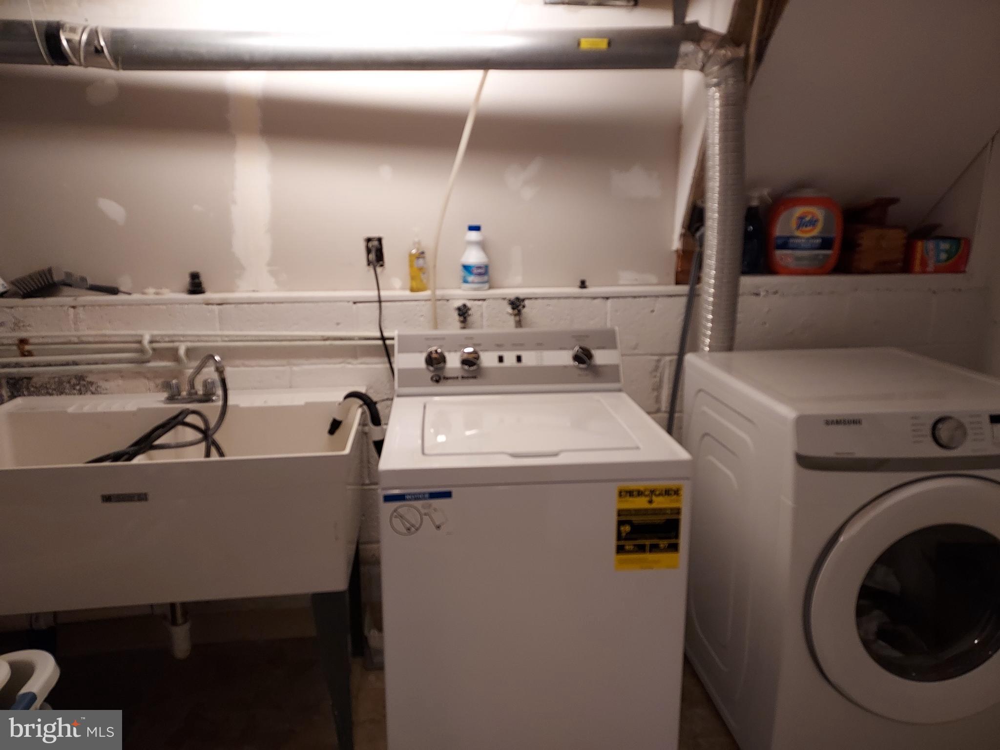 WITHERINGTON HGTS - Residential