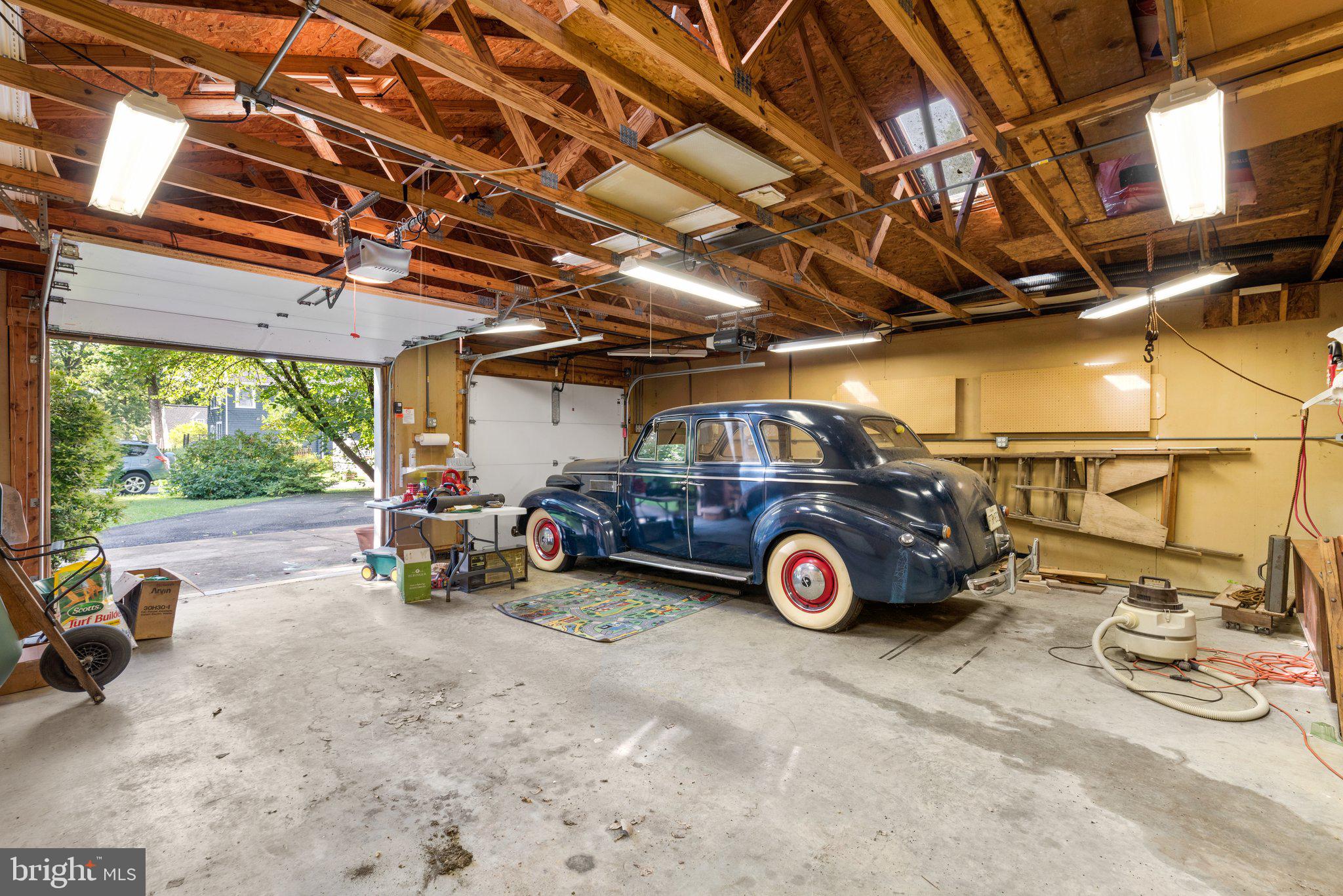 CATONSVILLE - Residential