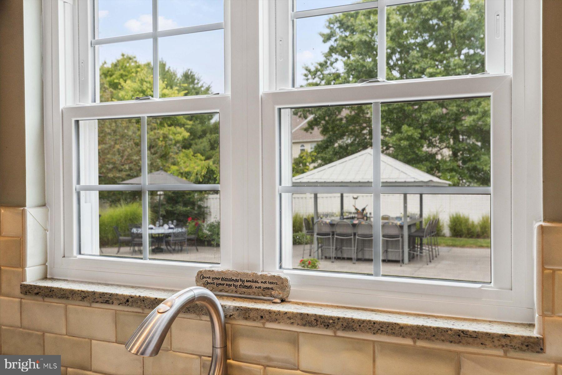 NORTH POINTE - Residential