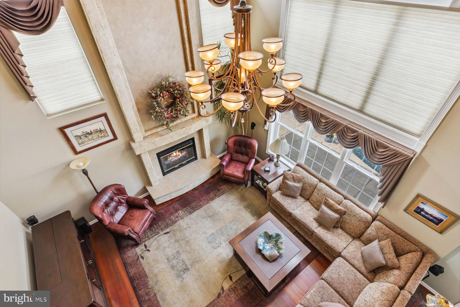 NORTH POINTE - Residential