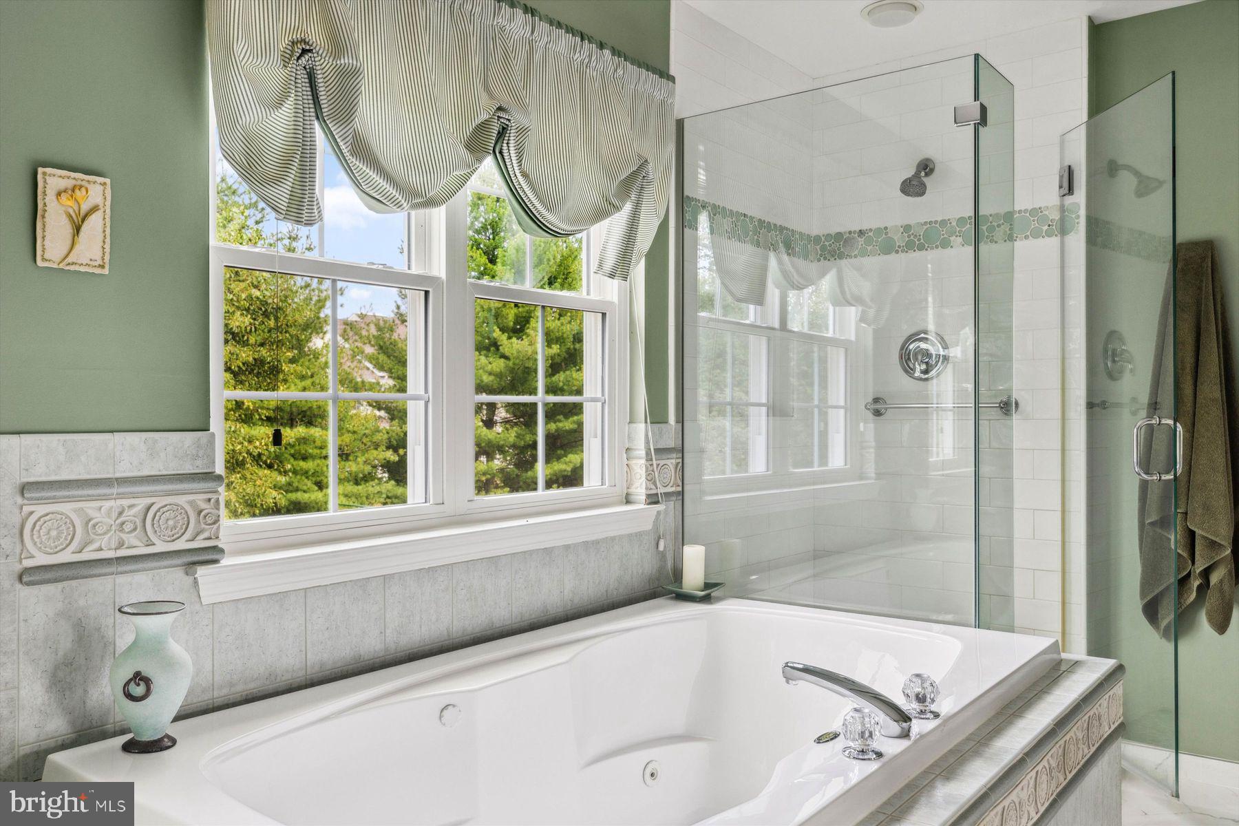 NORTH POINTE - Residential