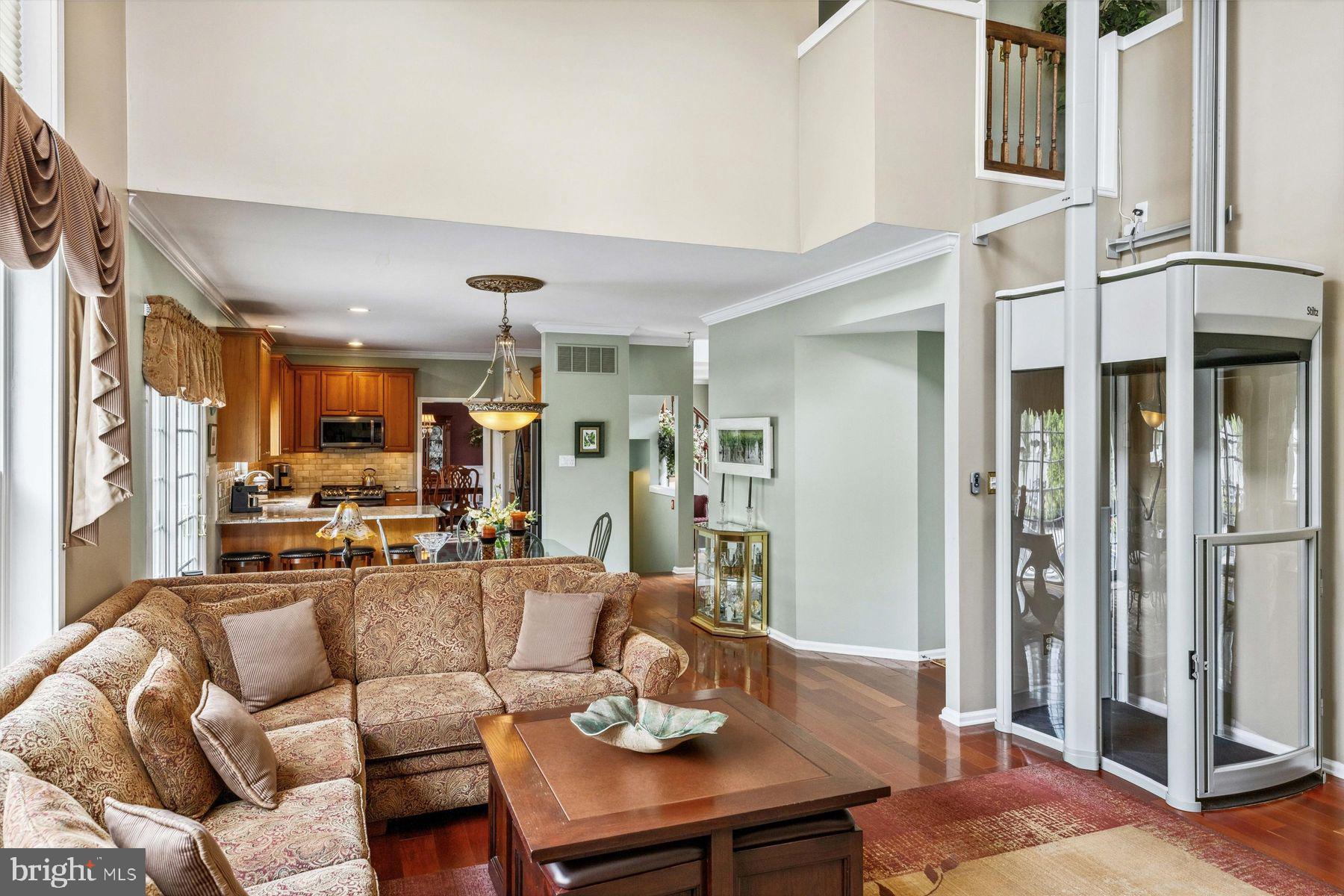 NORTH POINTE - Residential