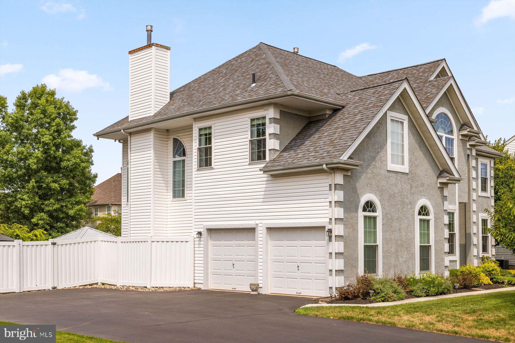 NORTH POINTE - Residential