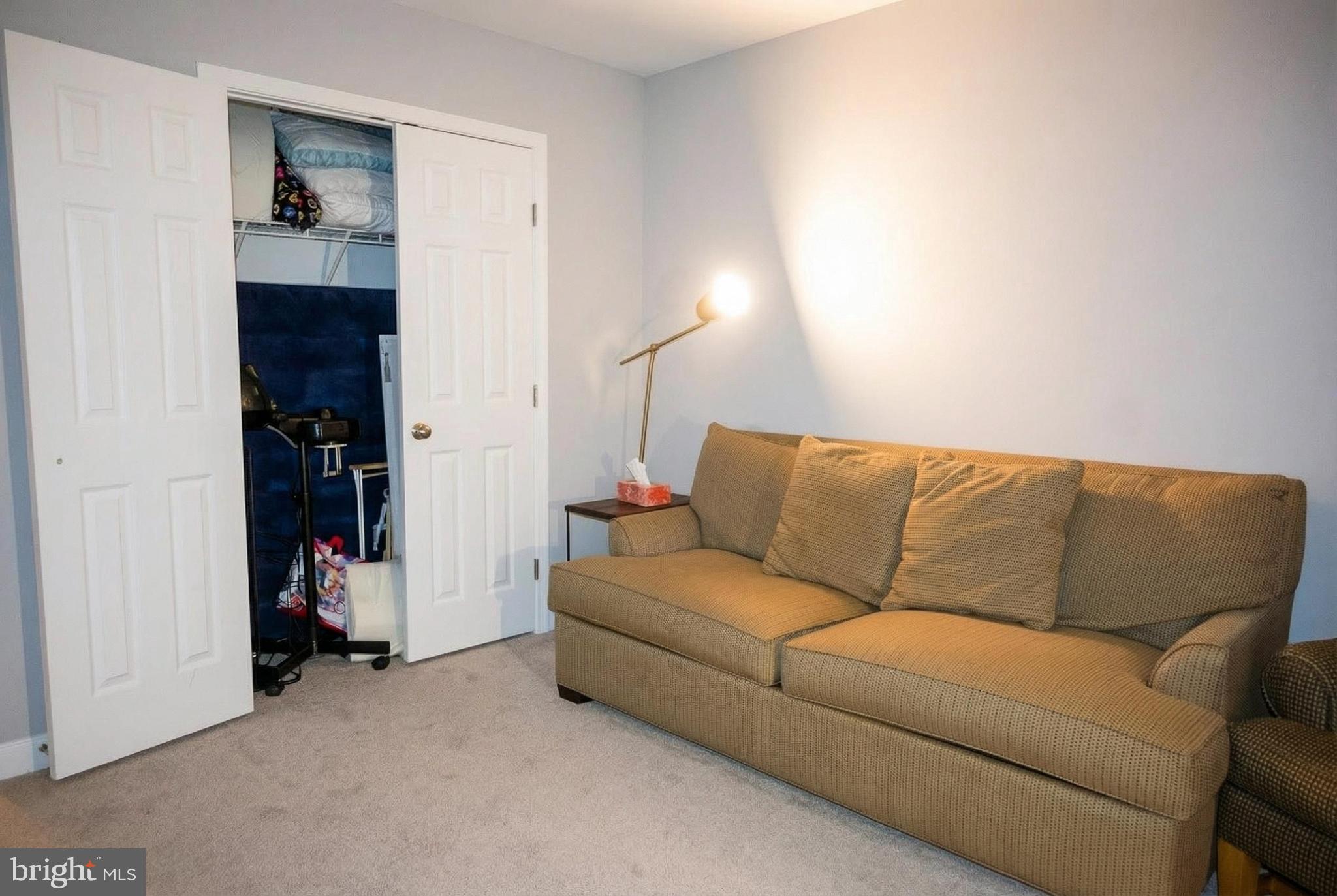 PATRIOT SQUARE - Residential