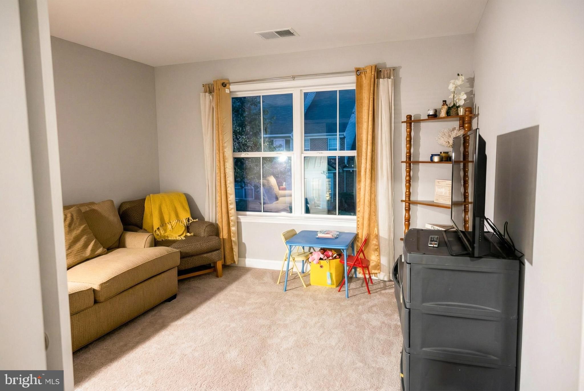 PATRIOT SQUARE - Residential