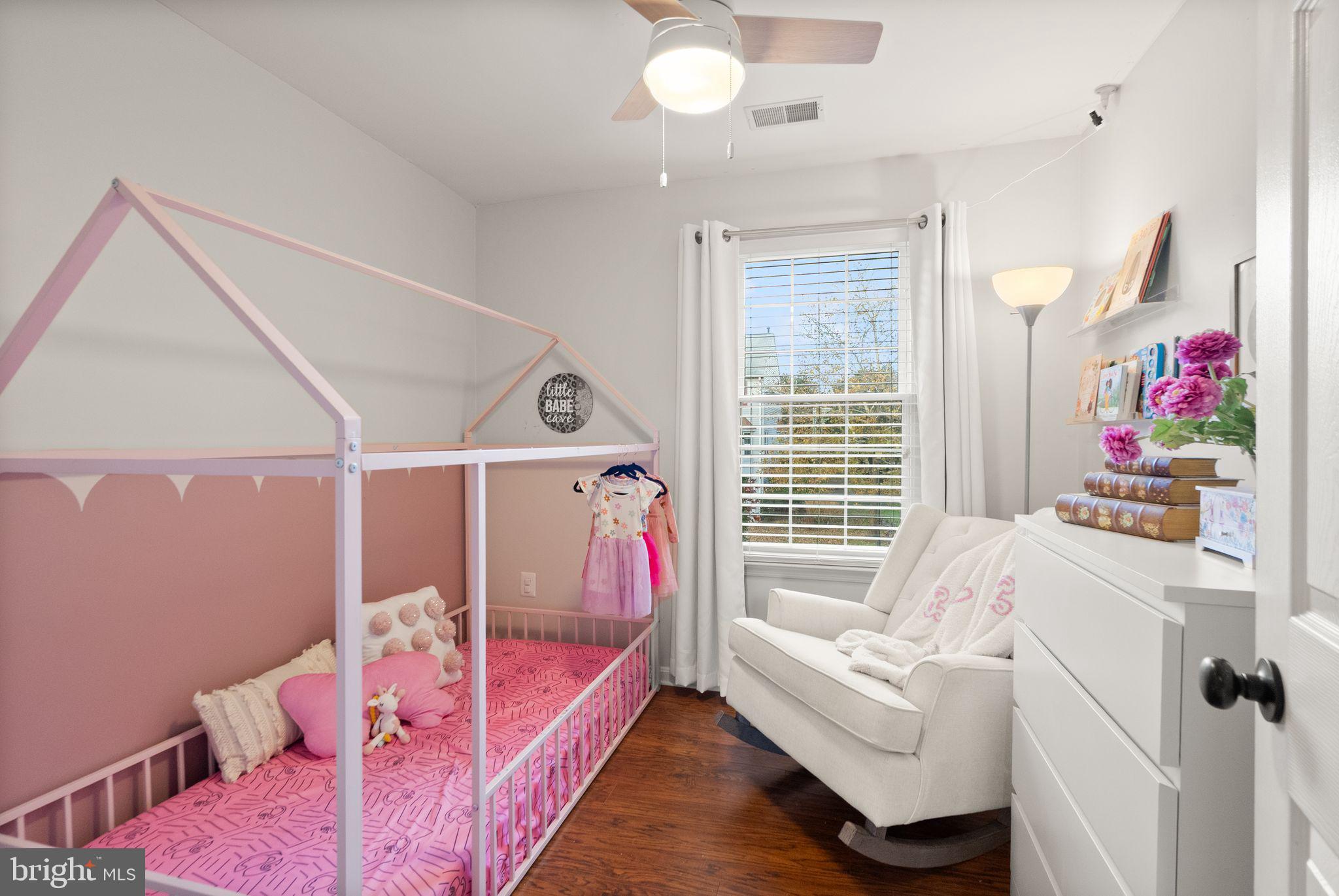 ASHBURN FARM - Residential