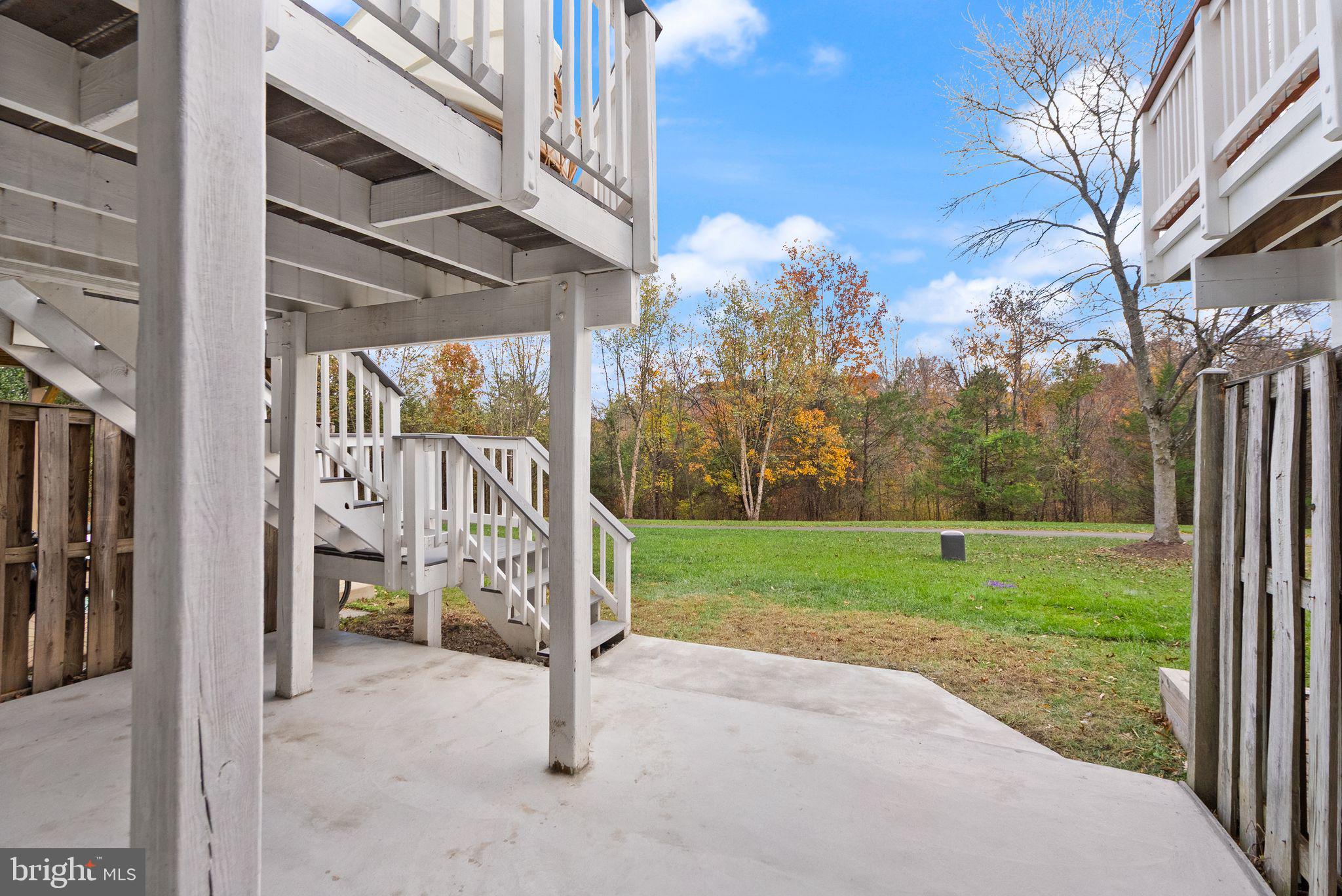 ASHBURN FARM - Residential