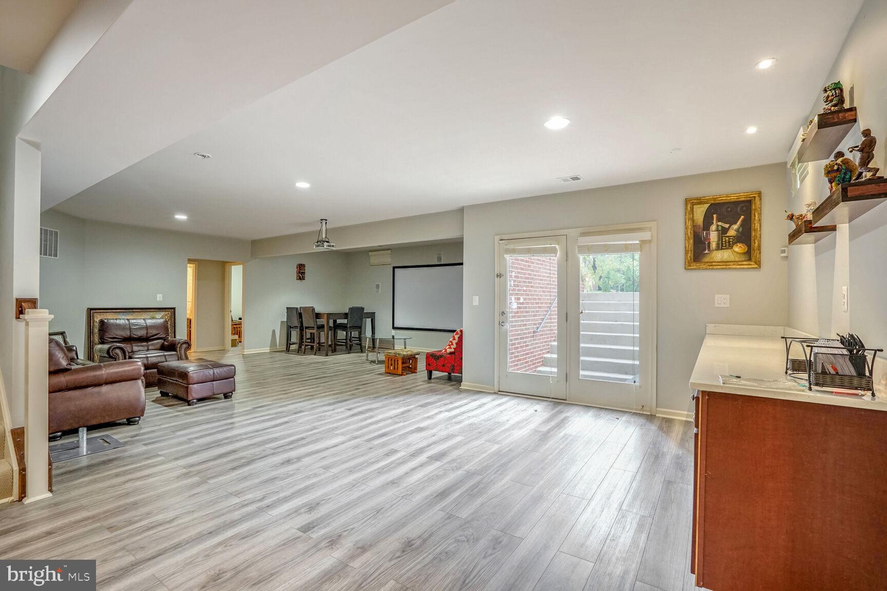 BRAMBLETON - Residential Lease