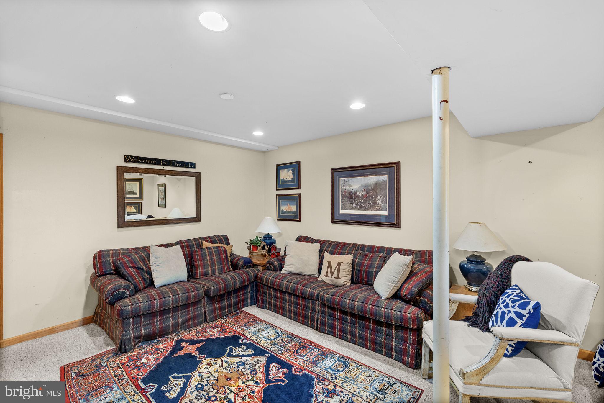 KELLYS LANDING - Residential