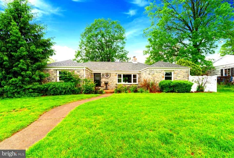 1005 Spruce Street, Pottstown, PA MLS: PAMC2131684