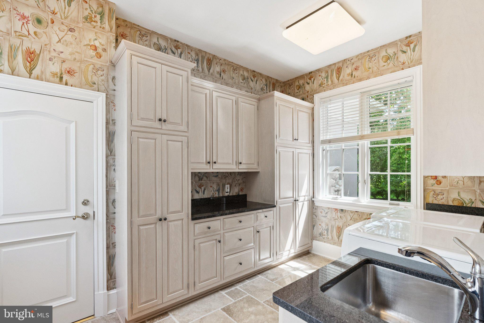 AVENEL - Residential