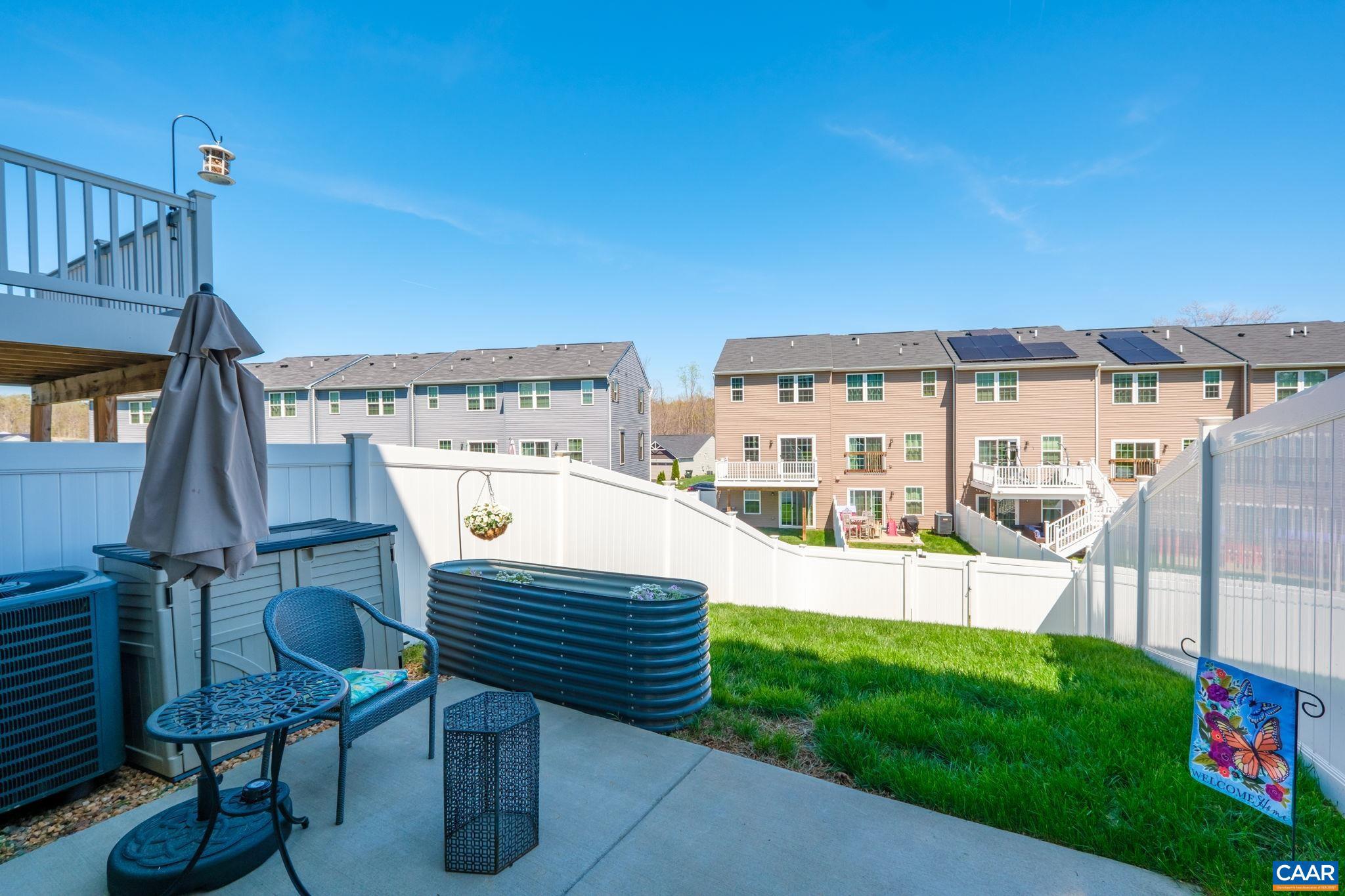 VILLAGE OAKS - Residential