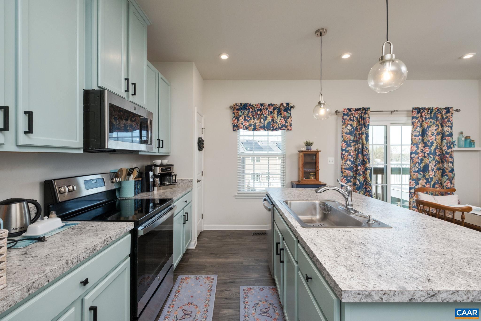 VILLAGE OAKS - Residential