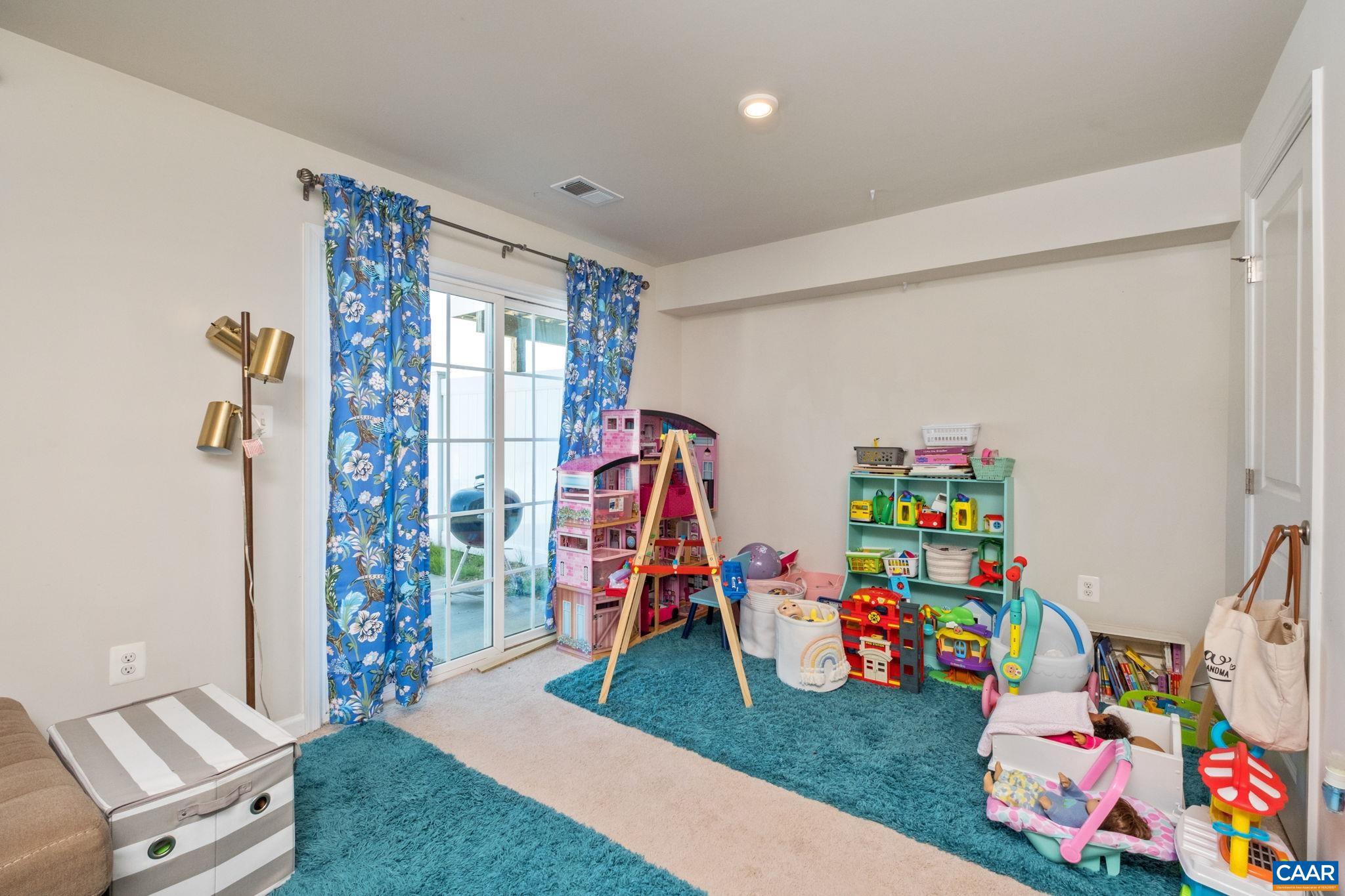 VILLAGE OAKS - Residential