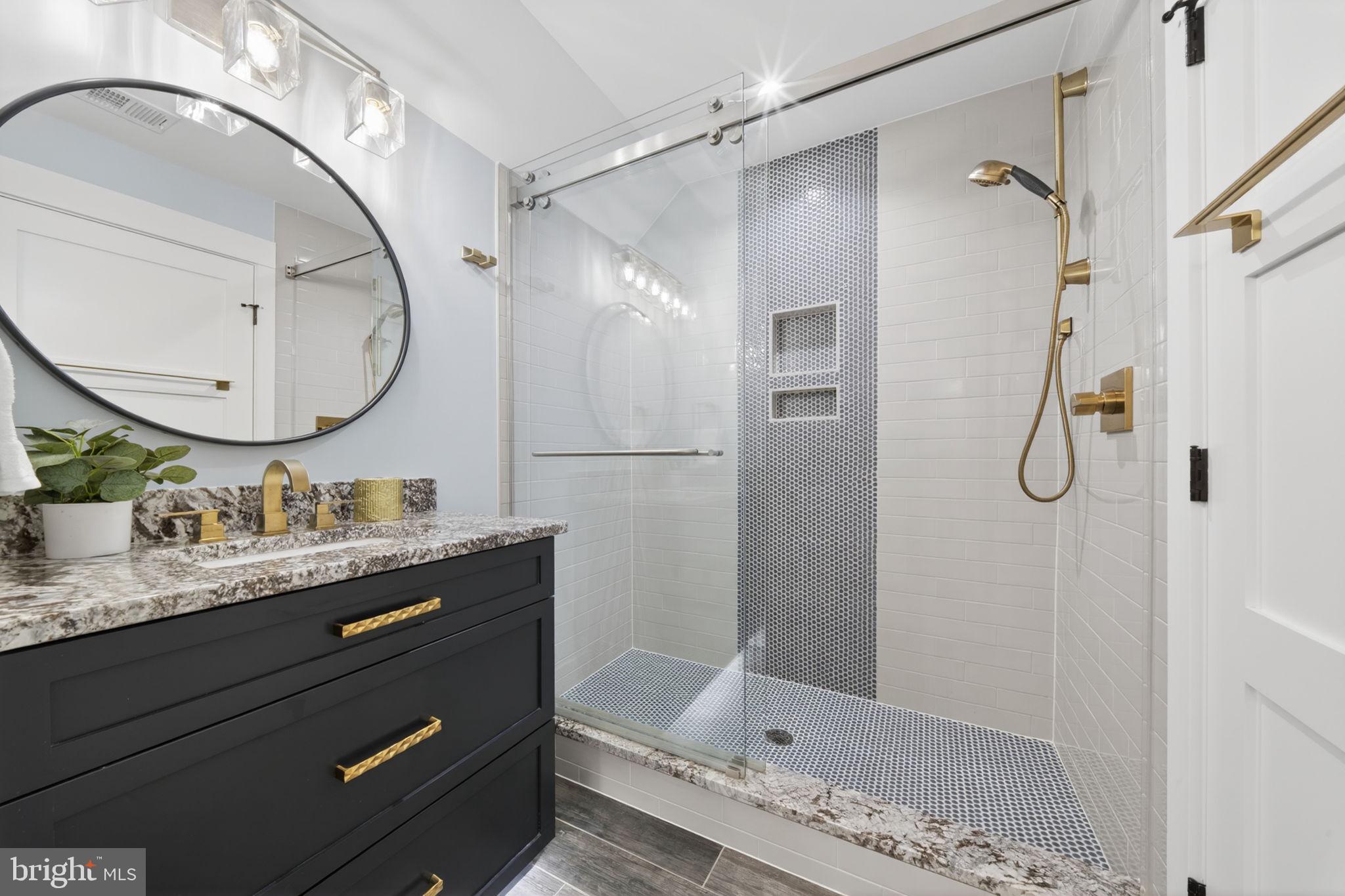 KENTLANDS - Residential