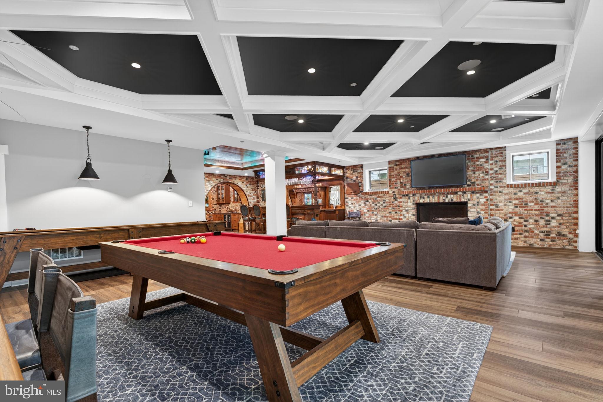 KENTLANDS - Residential