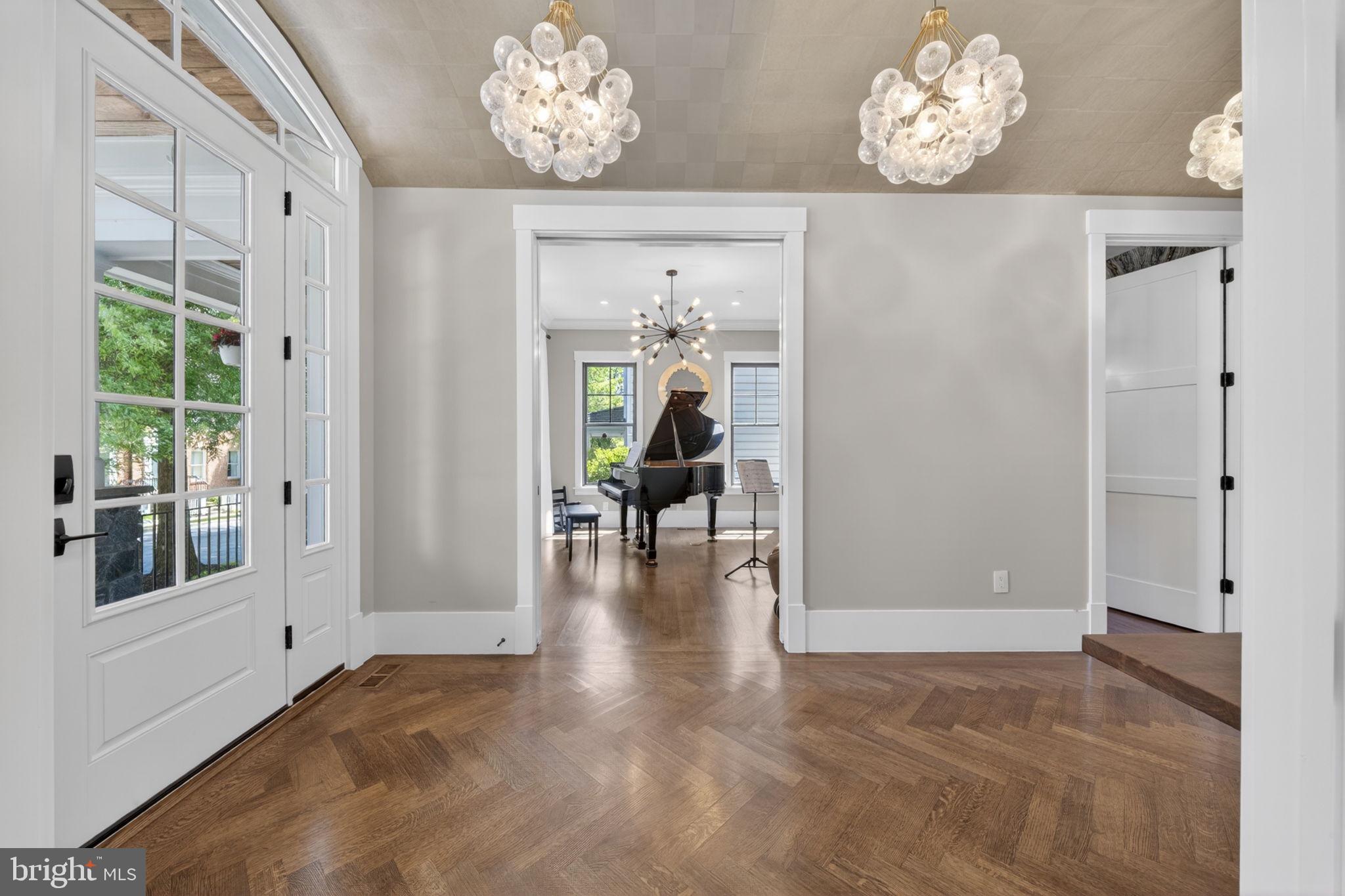 KENTLANDS - Residential