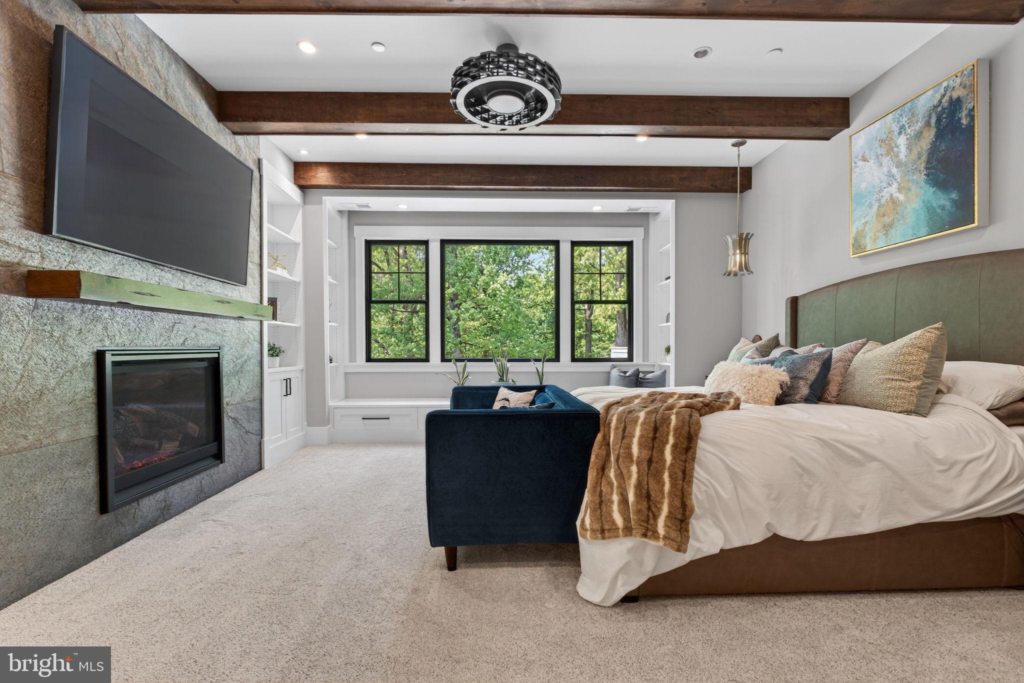 KENTLANDS - Residential