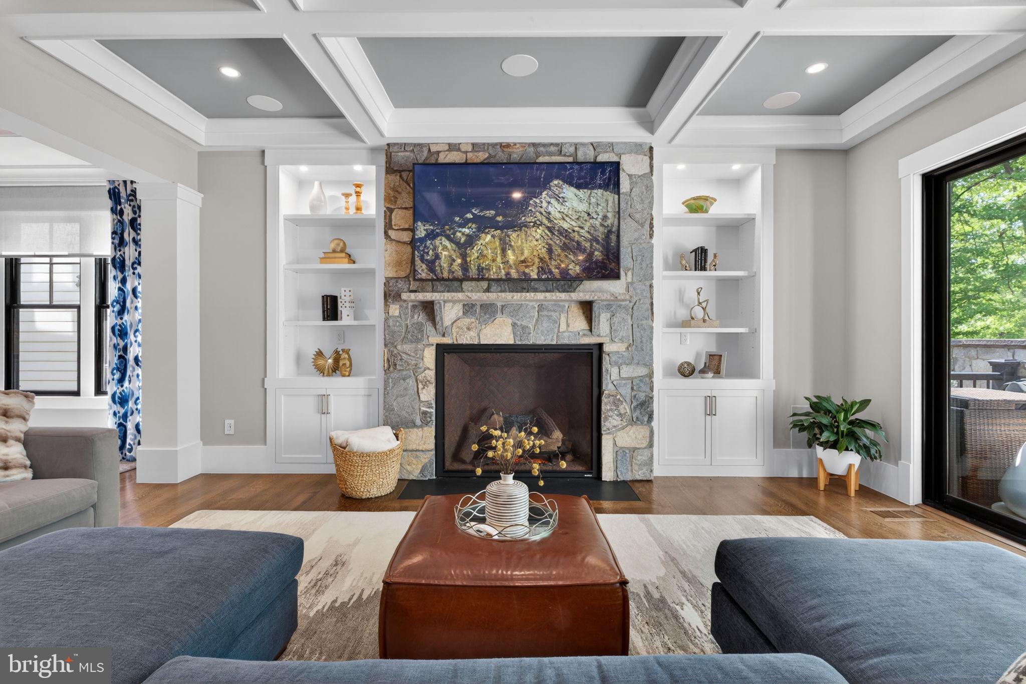 KENTLANDS - Residential