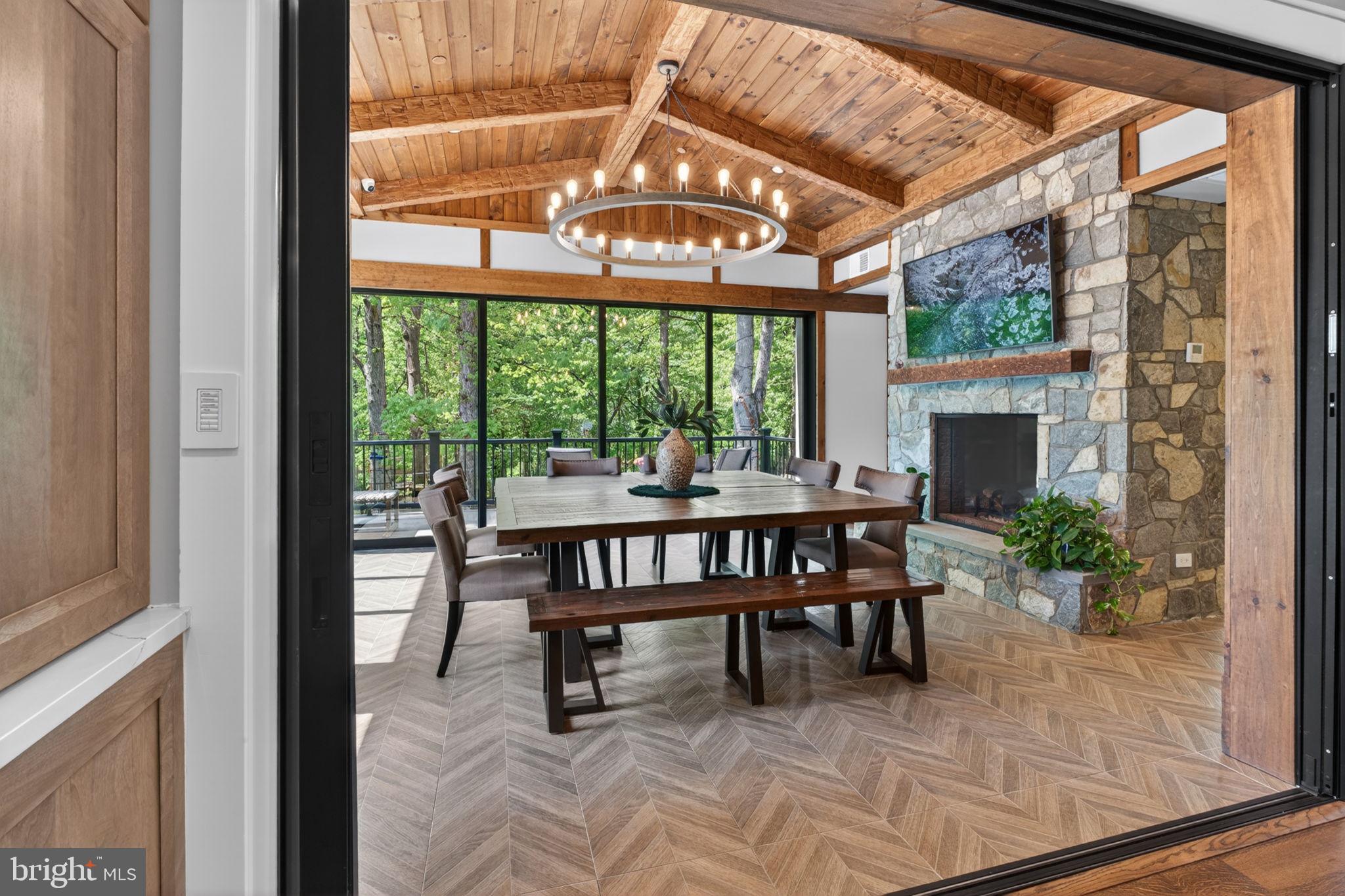 KENTLANDS - Residential