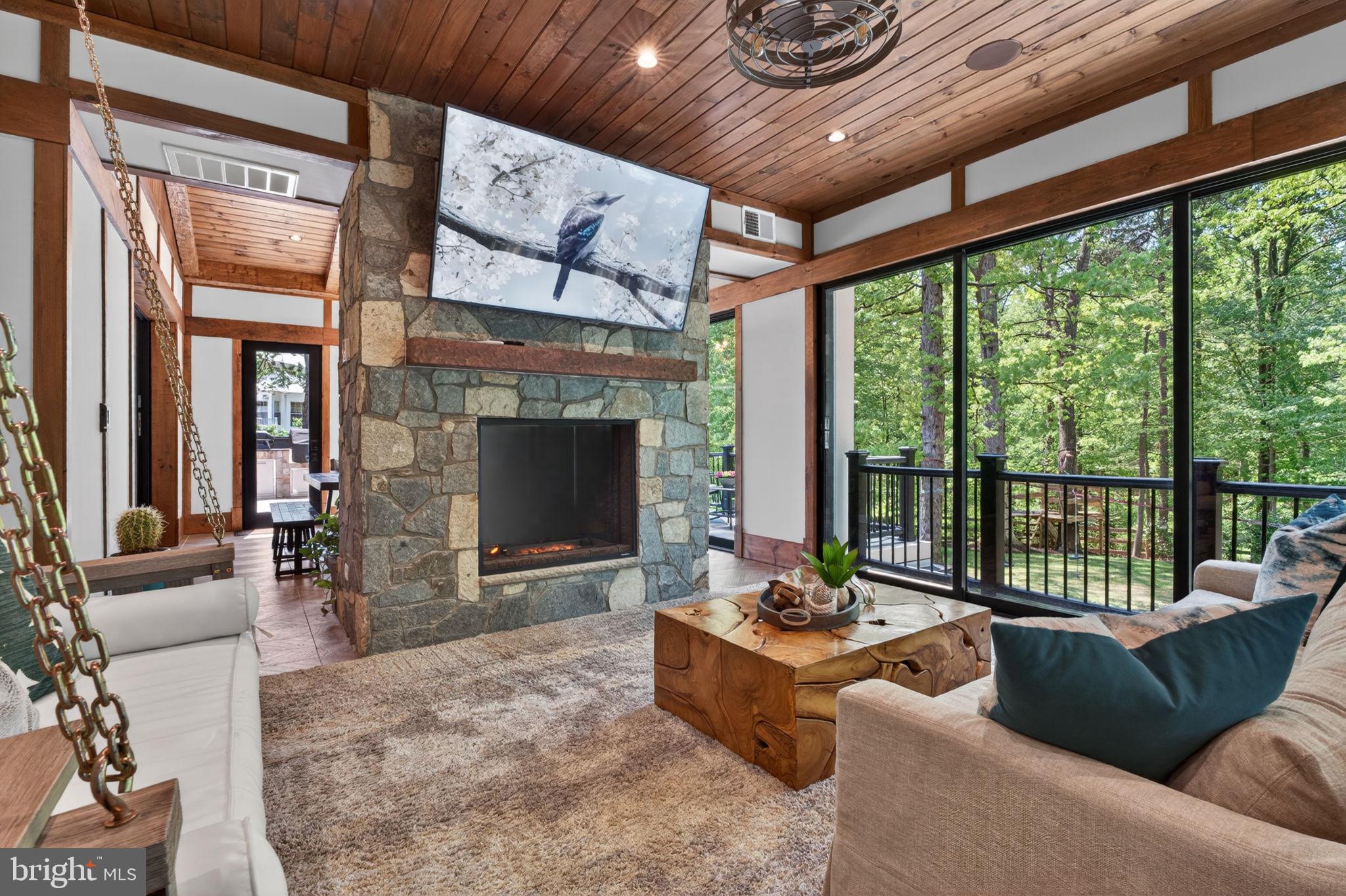 KENTLANDS - Residential