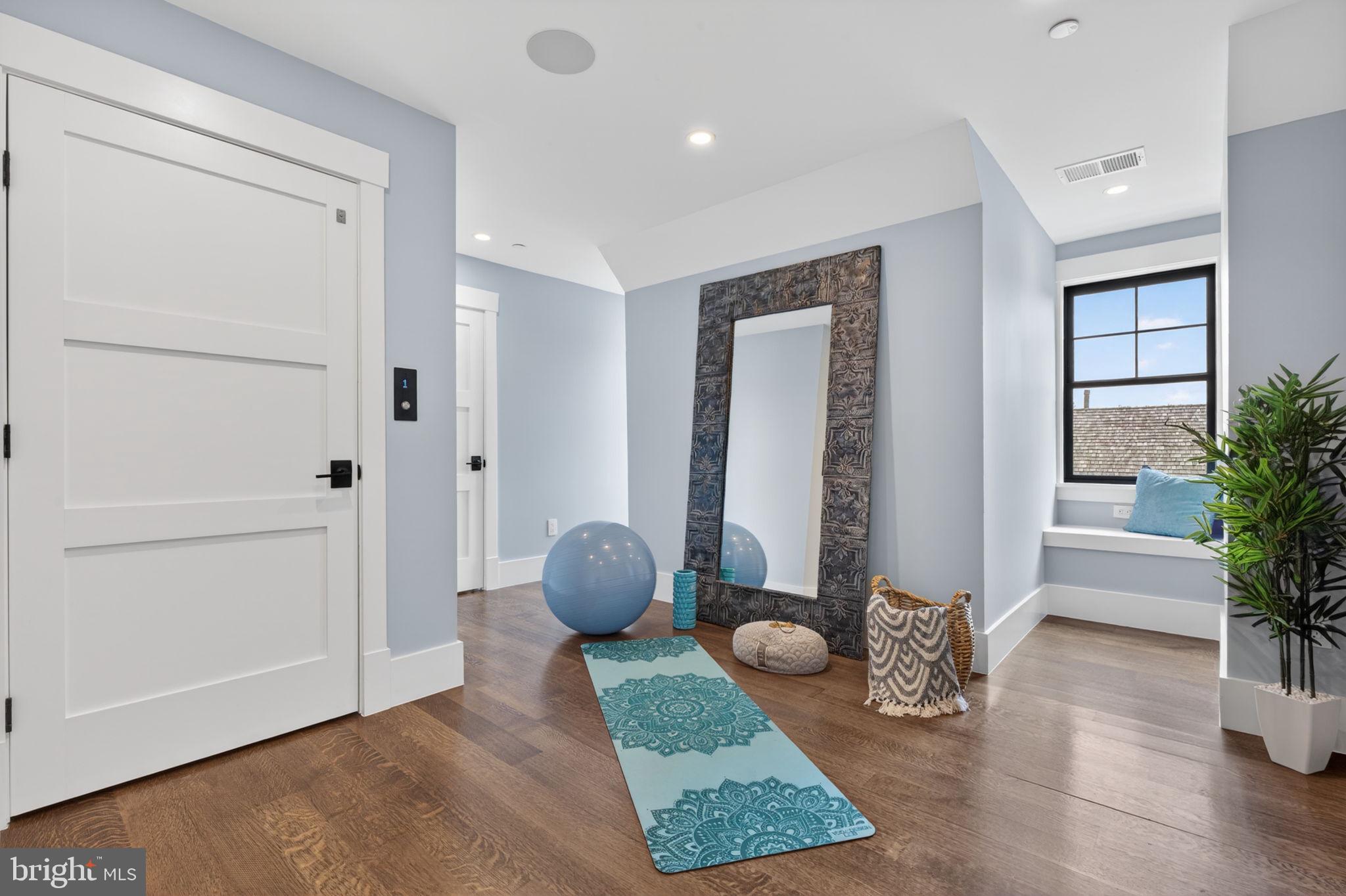 KENTLANDS - Residential