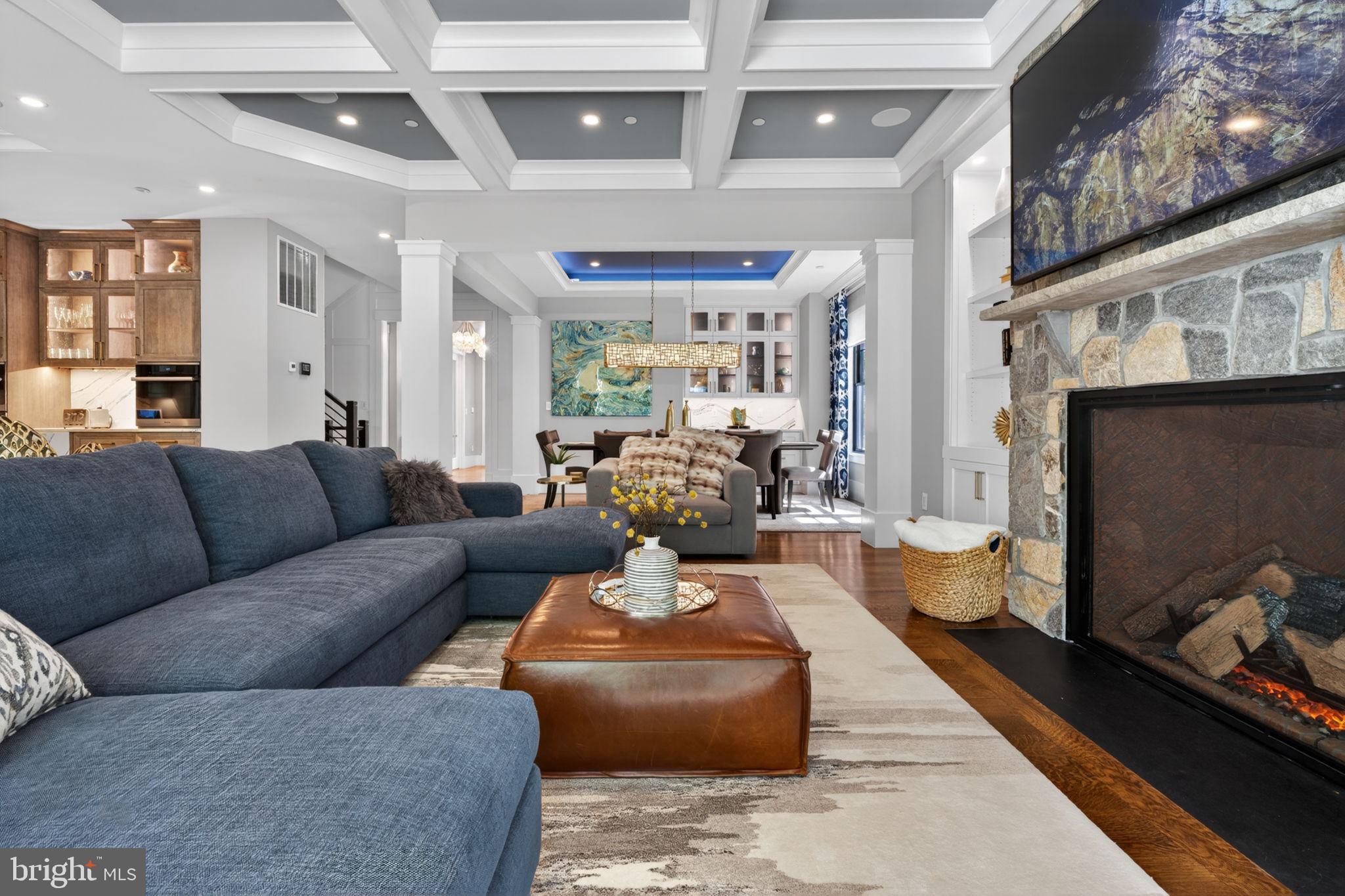 KENTLANDS - Residential