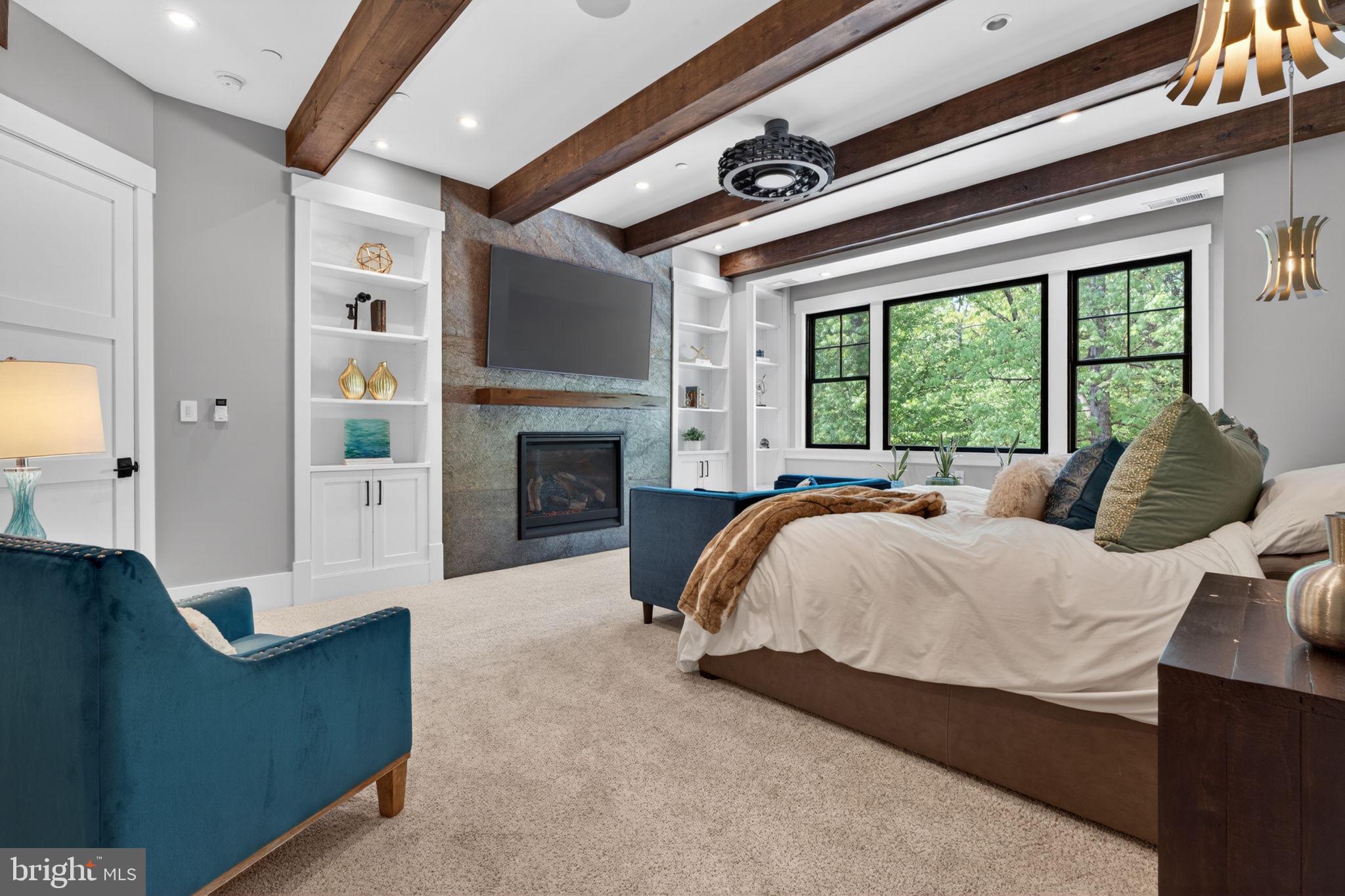 KENTLANDS - Residential