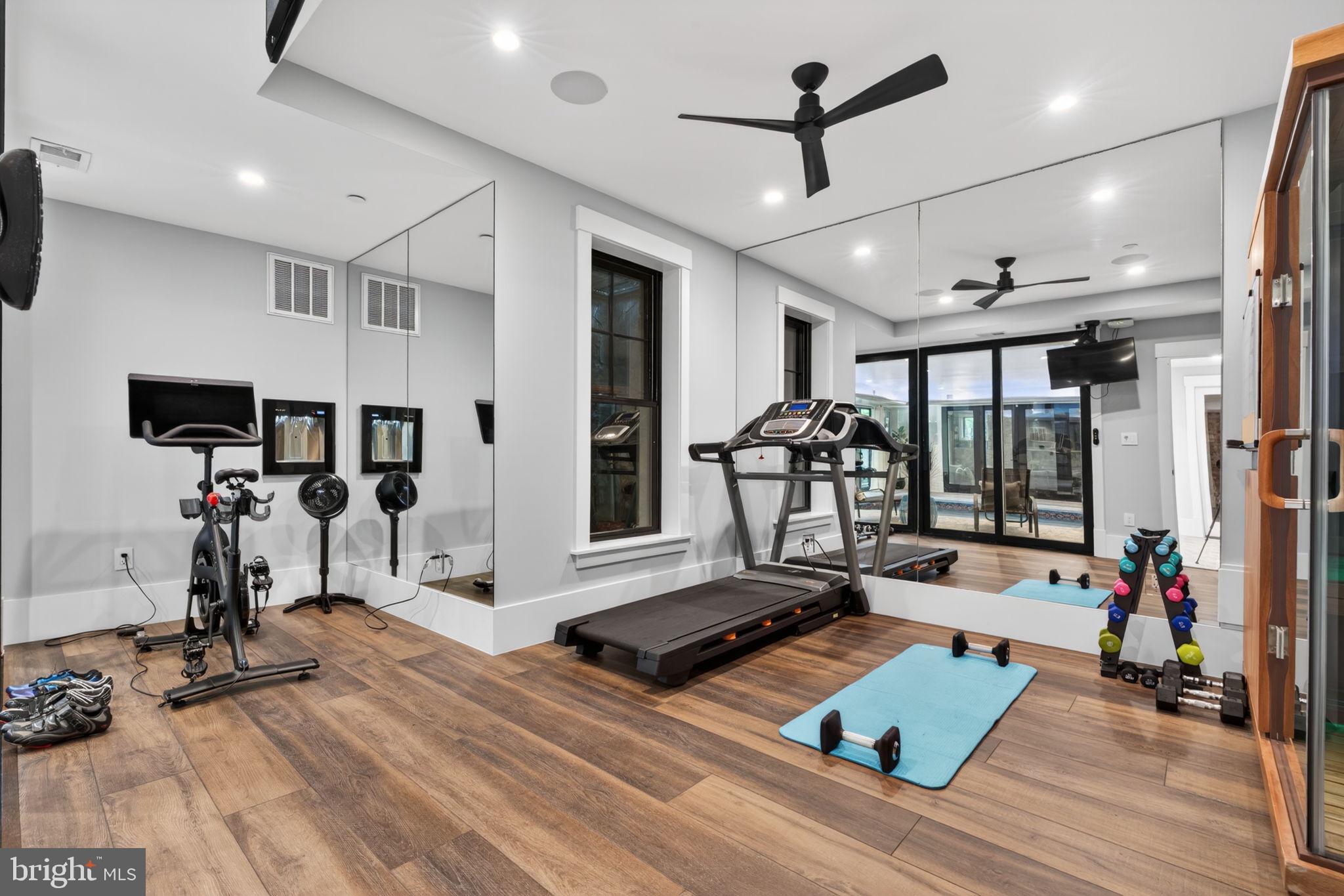 KENTLANDS - Residential