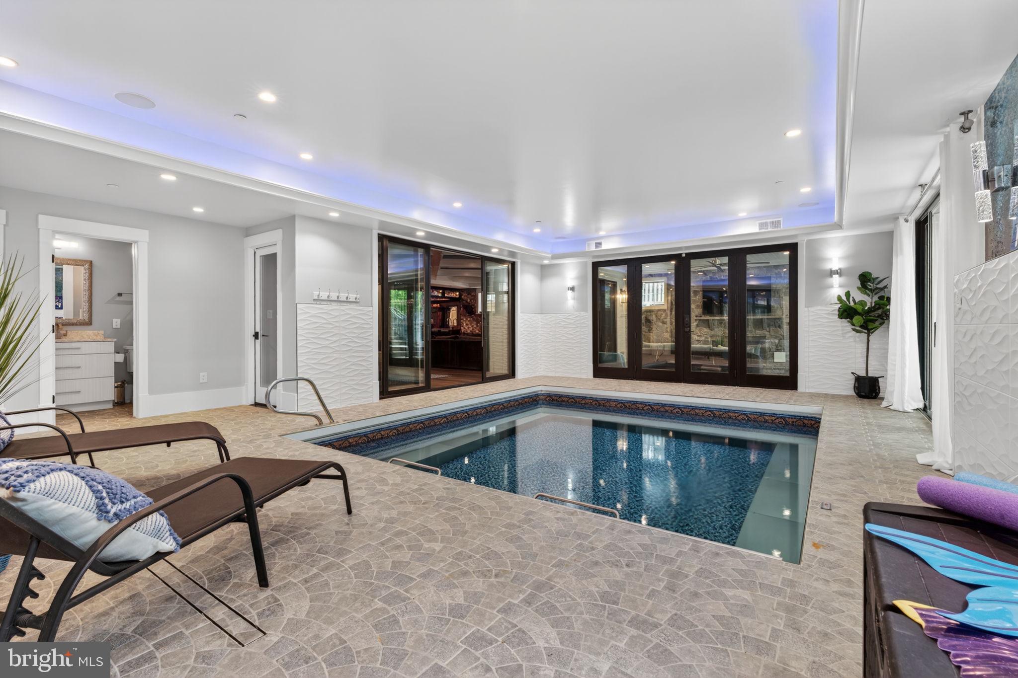 KENTLANDS - Residential