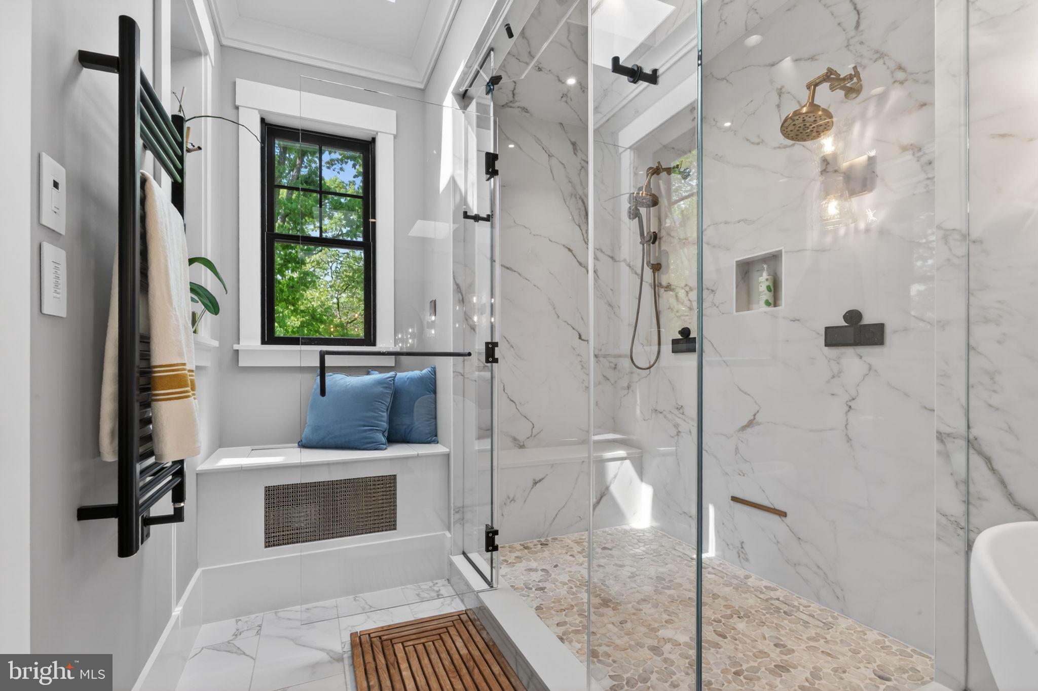 KENTLANDS - Residential